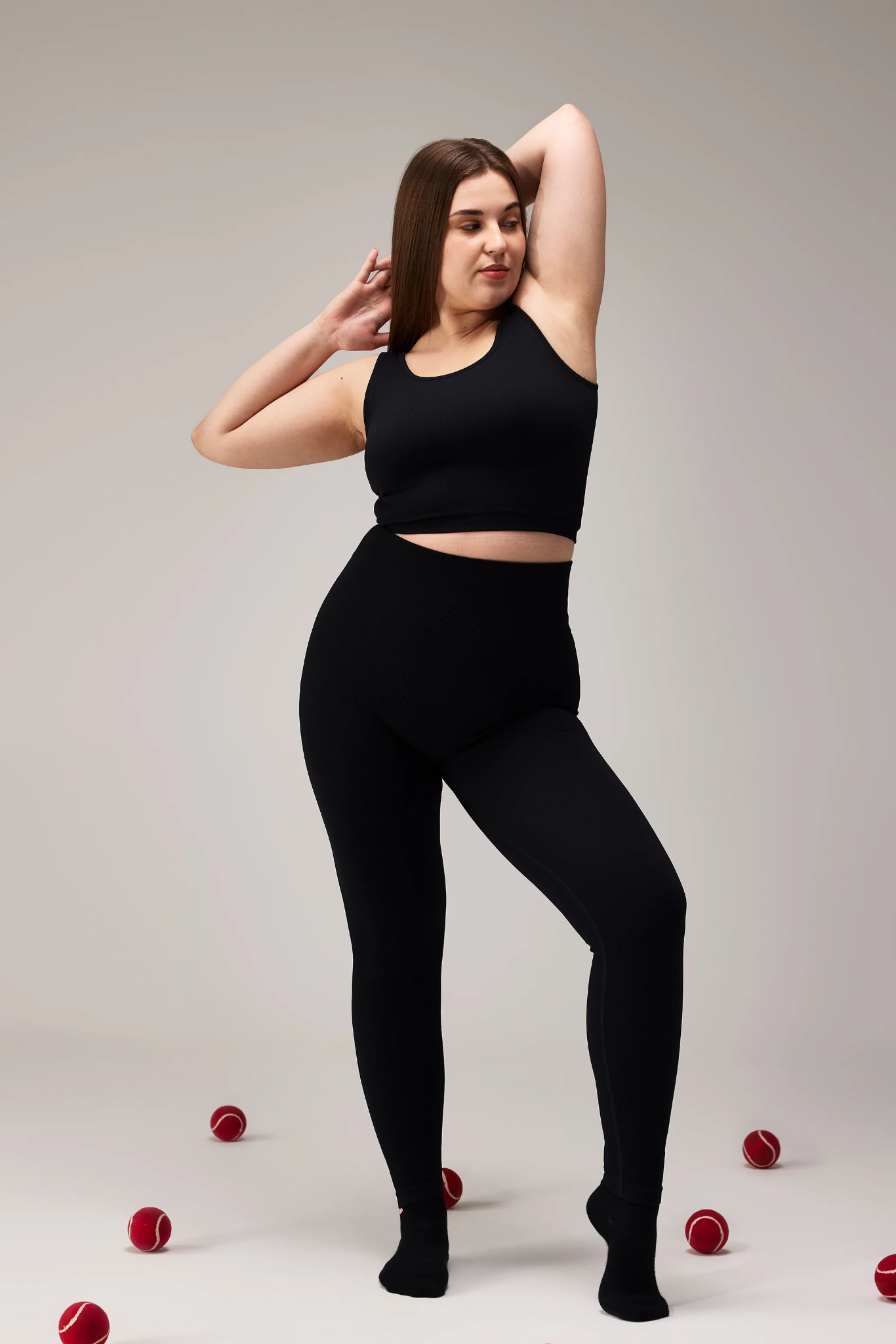 SEAMLESS SQUARE BRA - BLACK
