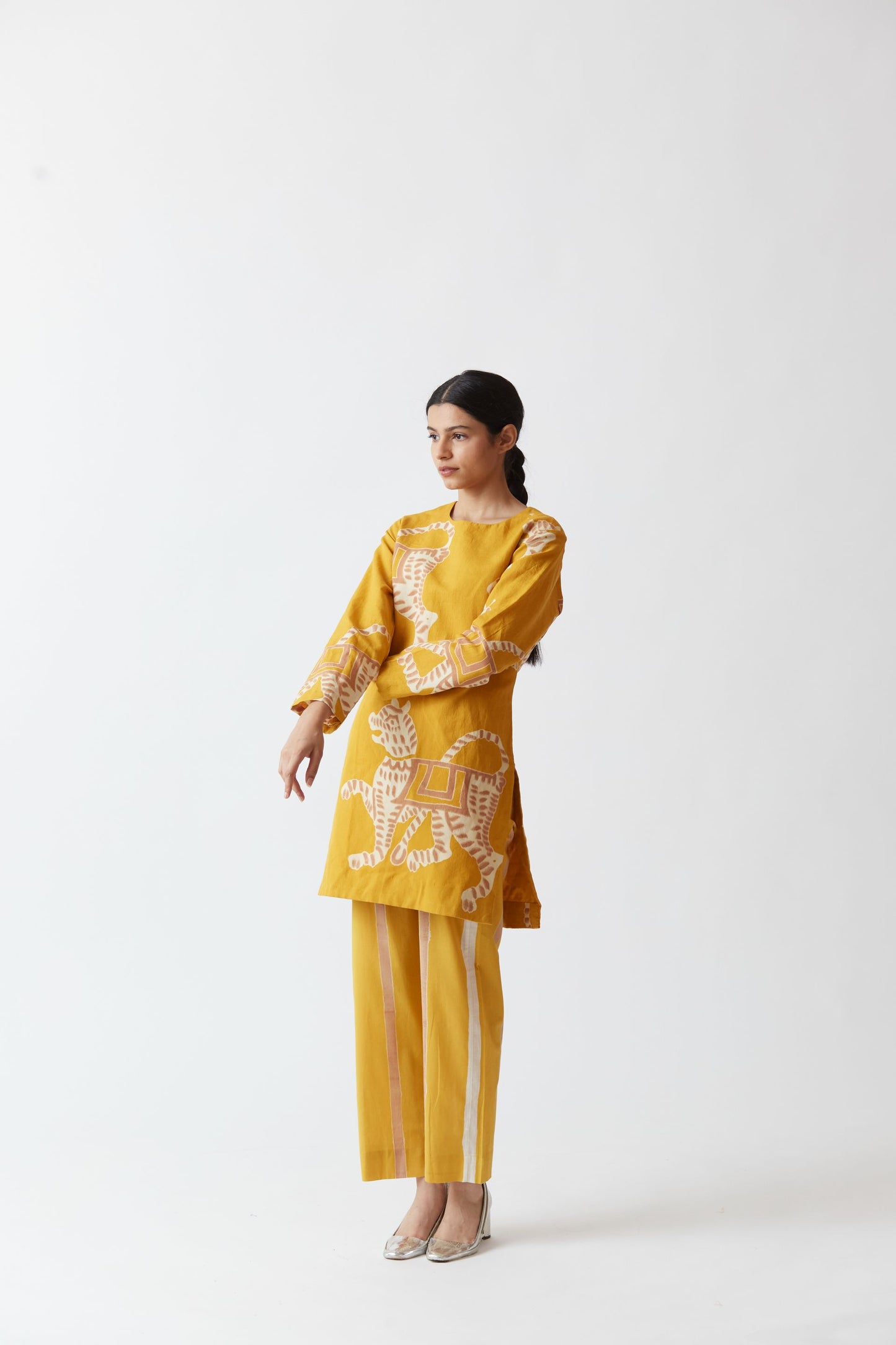 SHERNI KURTA SET (YELLOW)