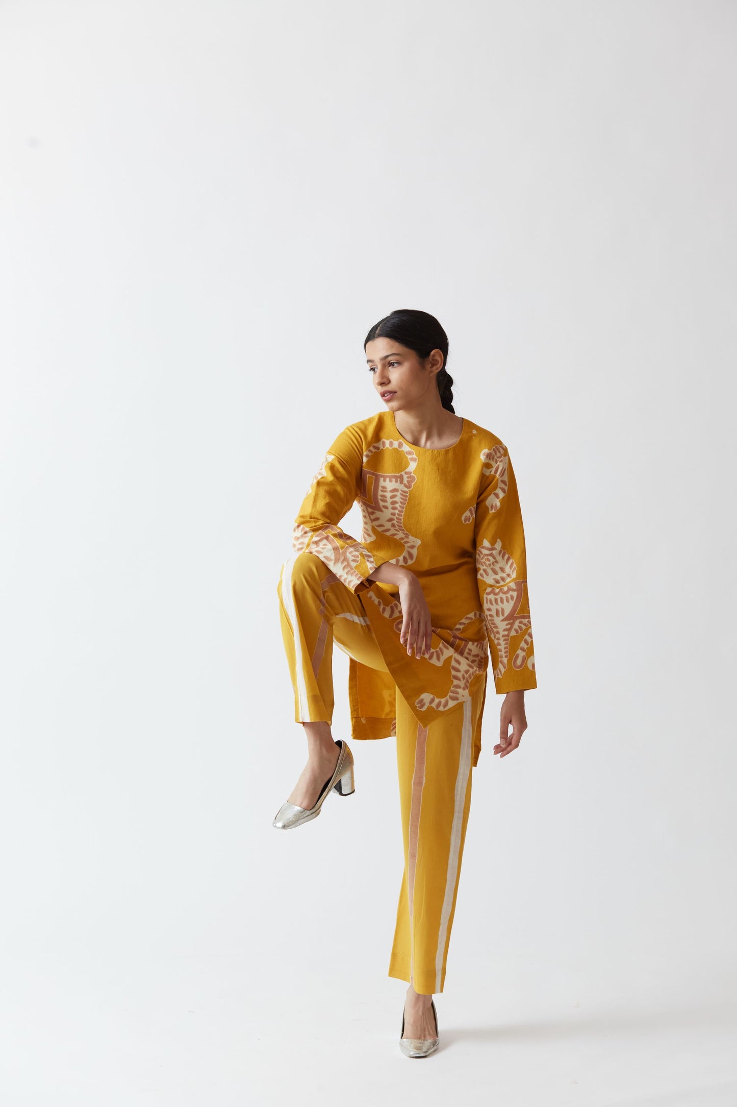 SHERNI KURTA SET (YELLOW)