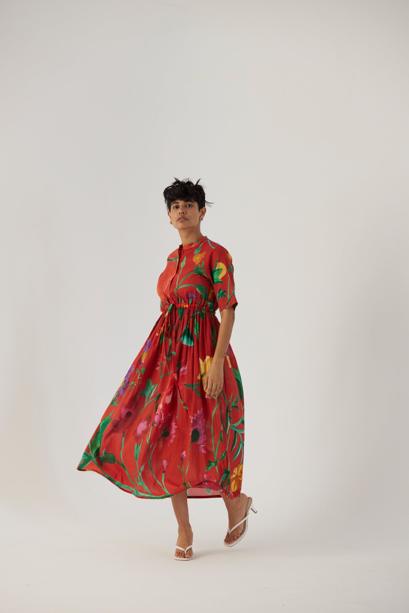 BIG BOTANICAL RED GATHERED DRESS