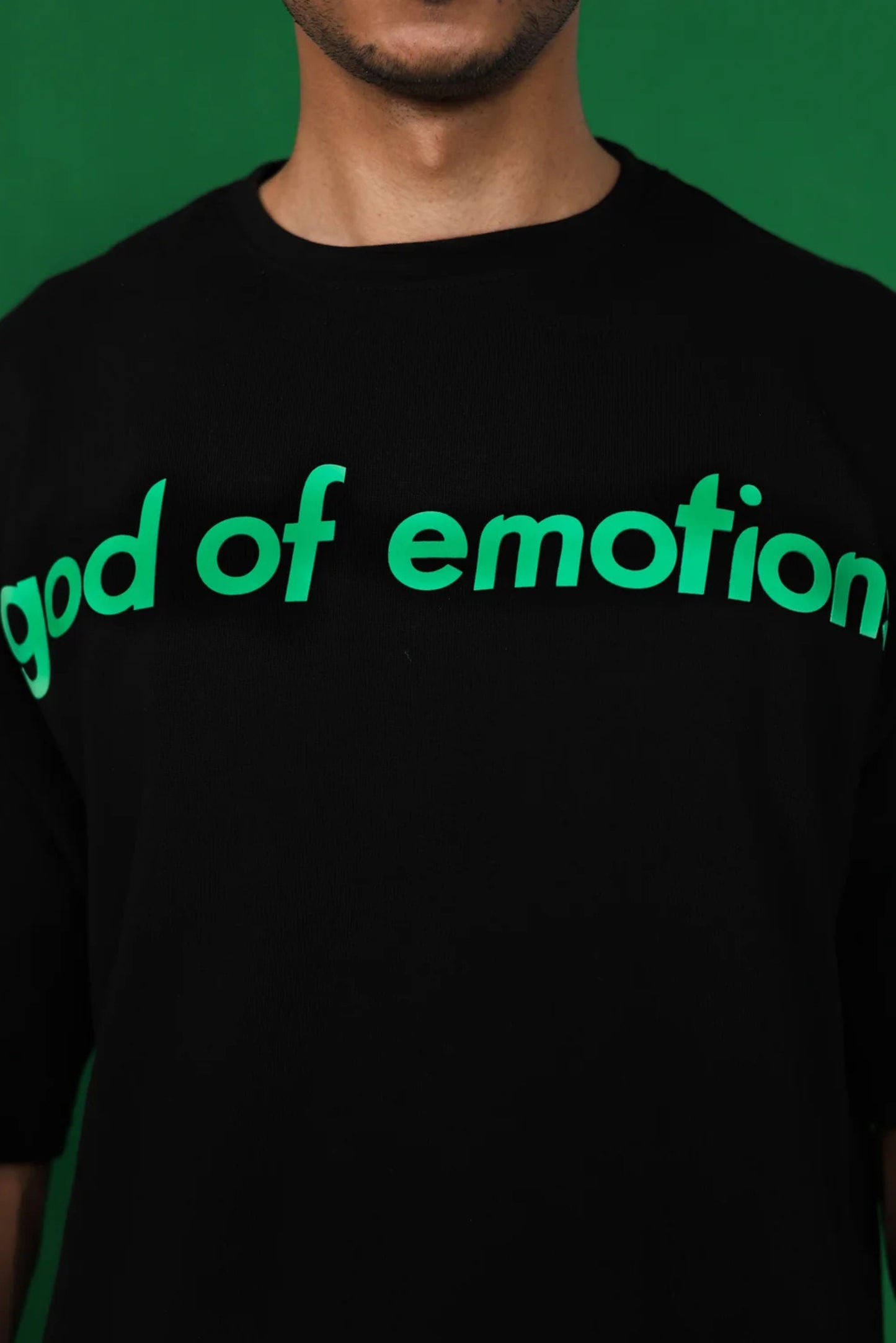 SHADE OF IVIES TEE