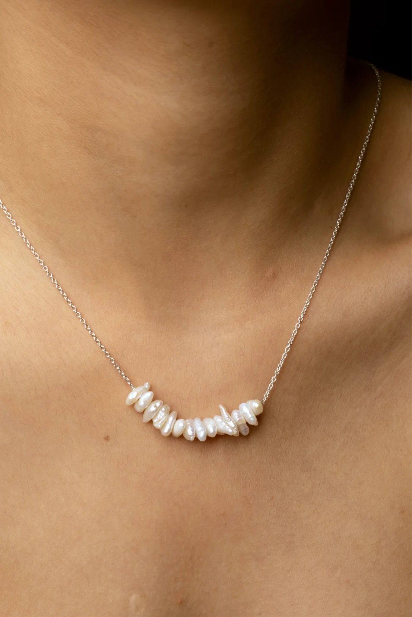 Raya Chip Pearl Pendant Necklace