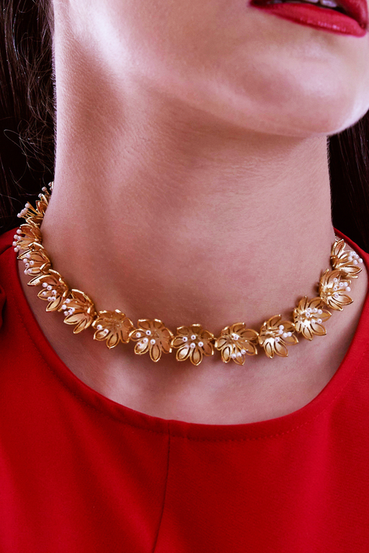 Pearly Golden Flower Necklace