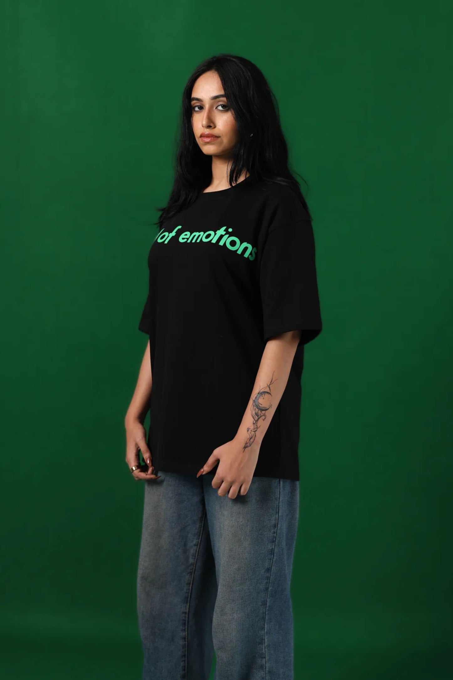 SHADE OF IVIES TEE