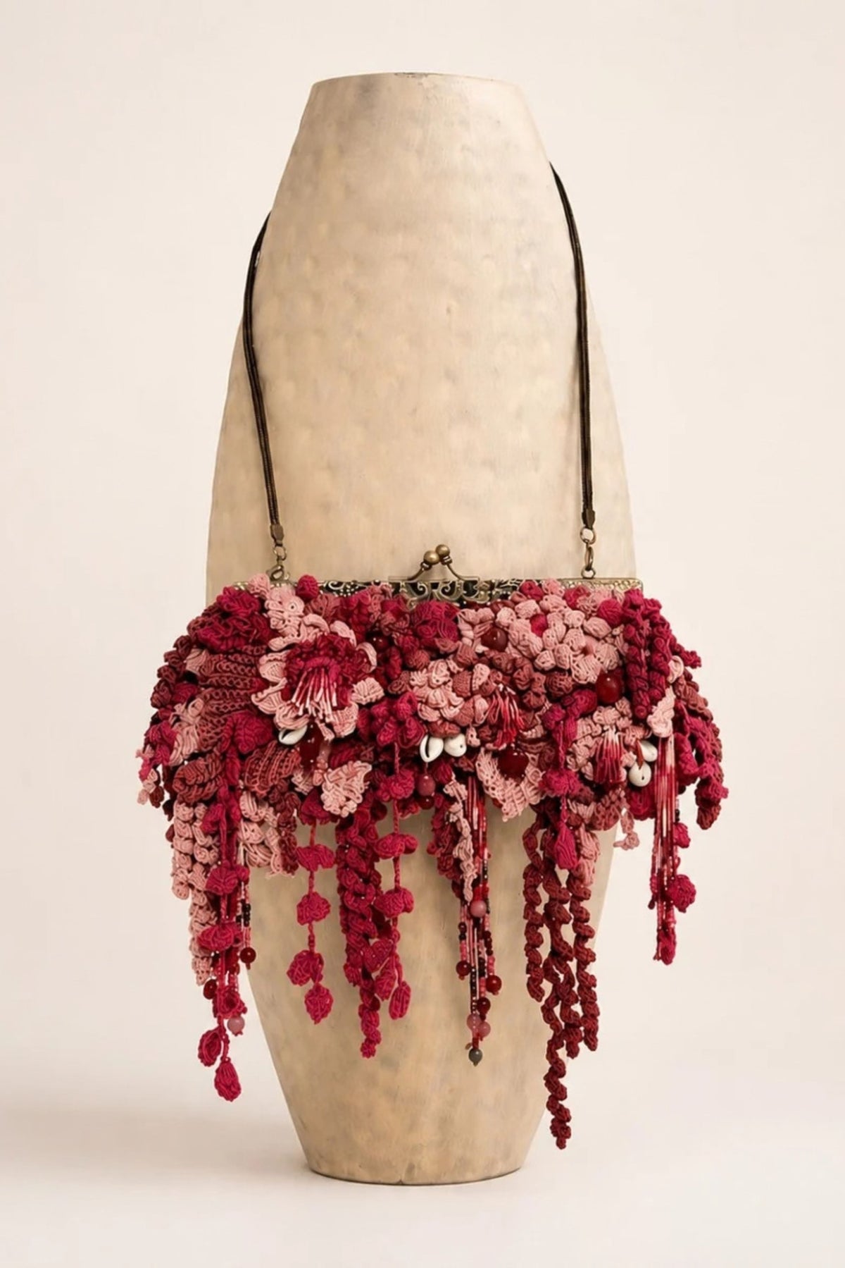 ORION ANTIQUE CLUTCH