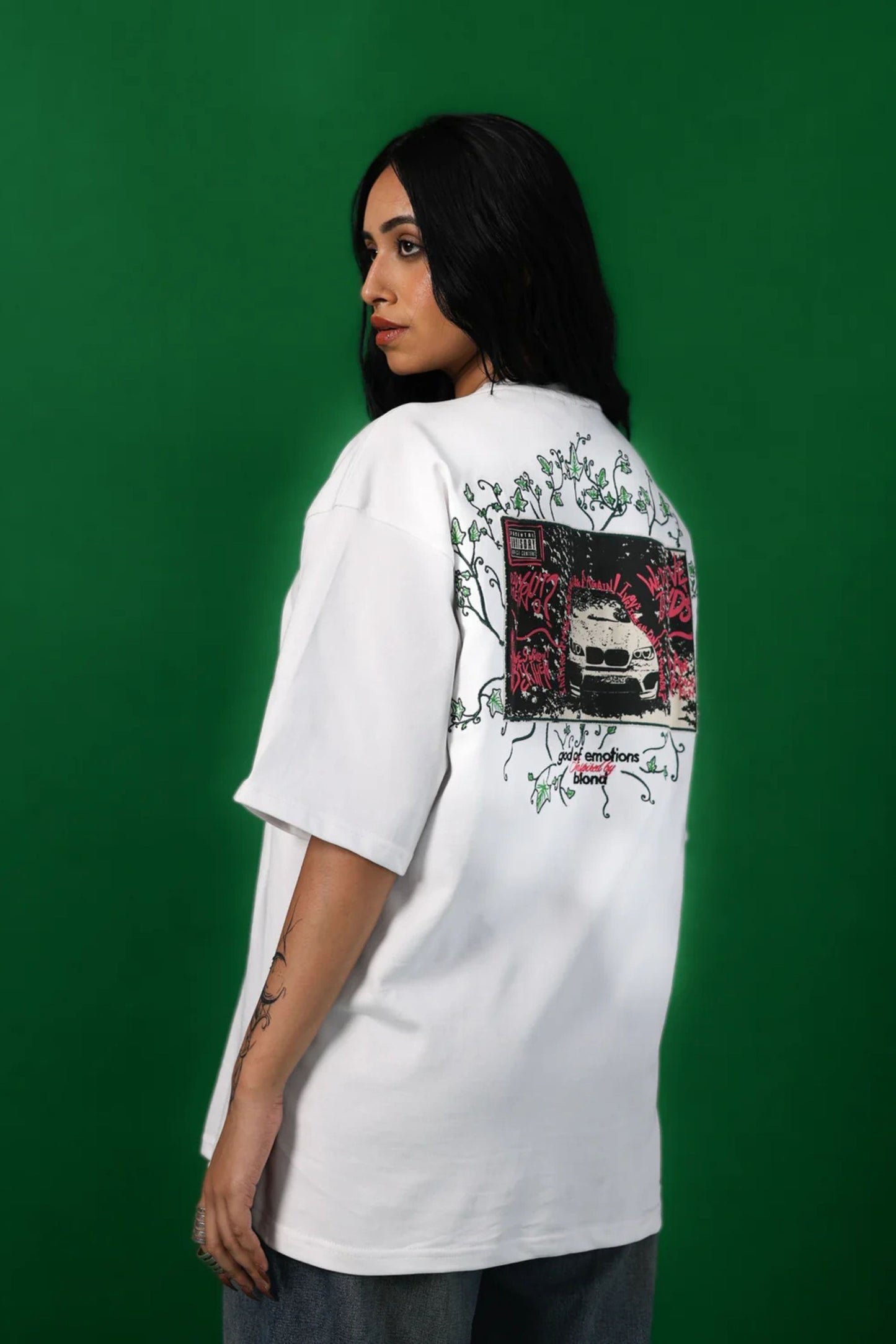 GHOST OF IVIES TEE