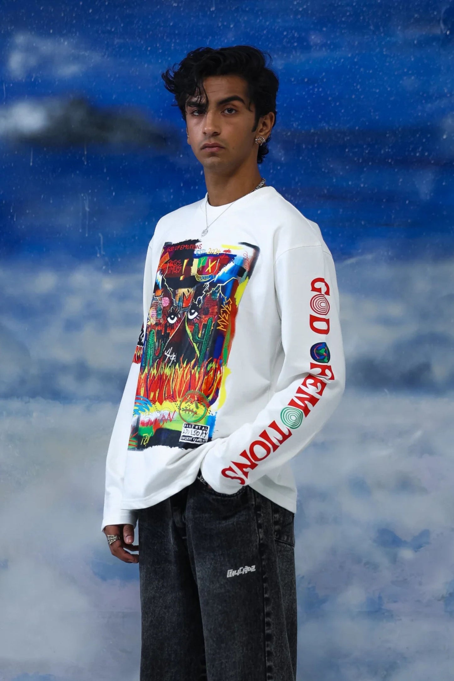 UTOPIAN FULL SLEEVE TEE