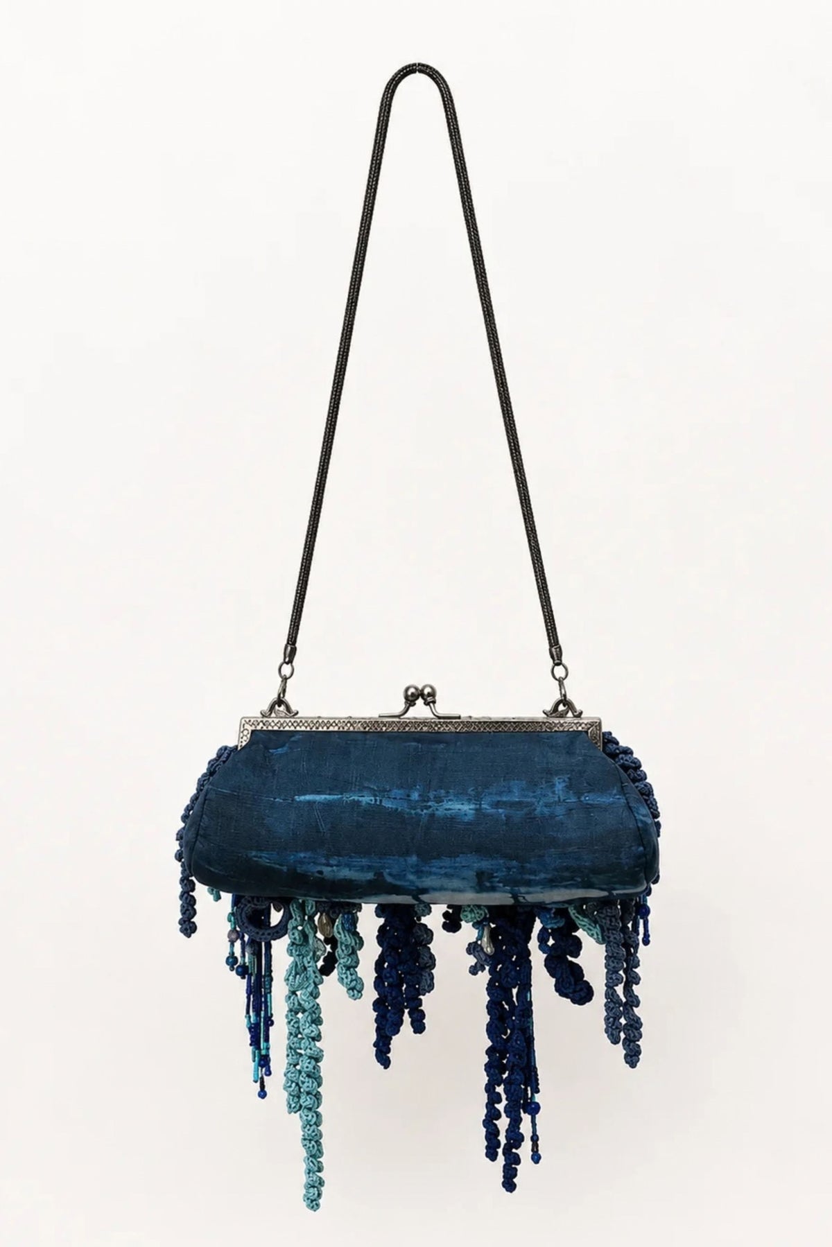 ORION ANTIQUE CLUTCH