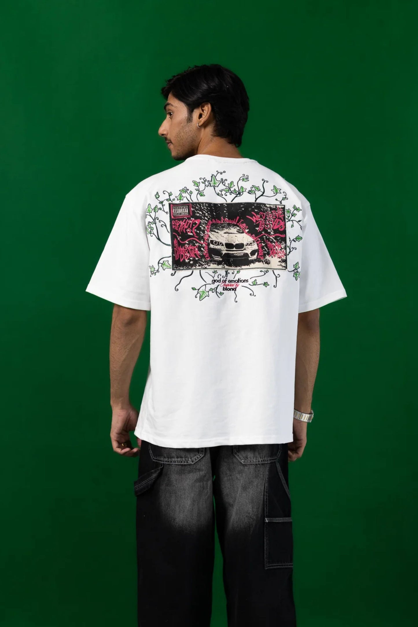 GHOST OF IVIES TEE