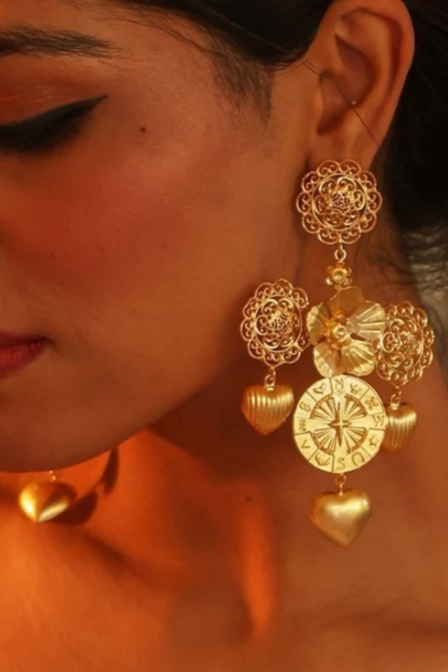 Rani Baug Shoulder Dusters