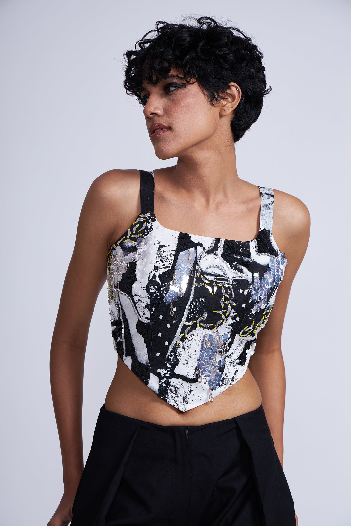 Kafka embroidered corset