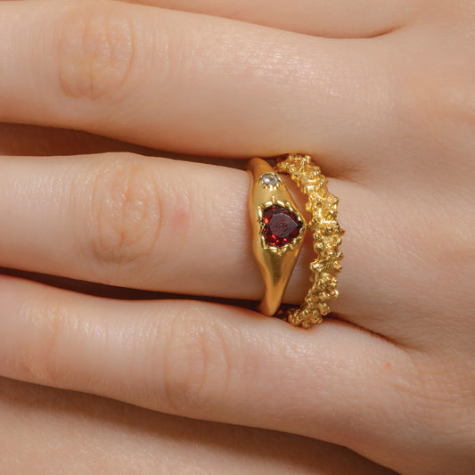 Garnet Amor Ring