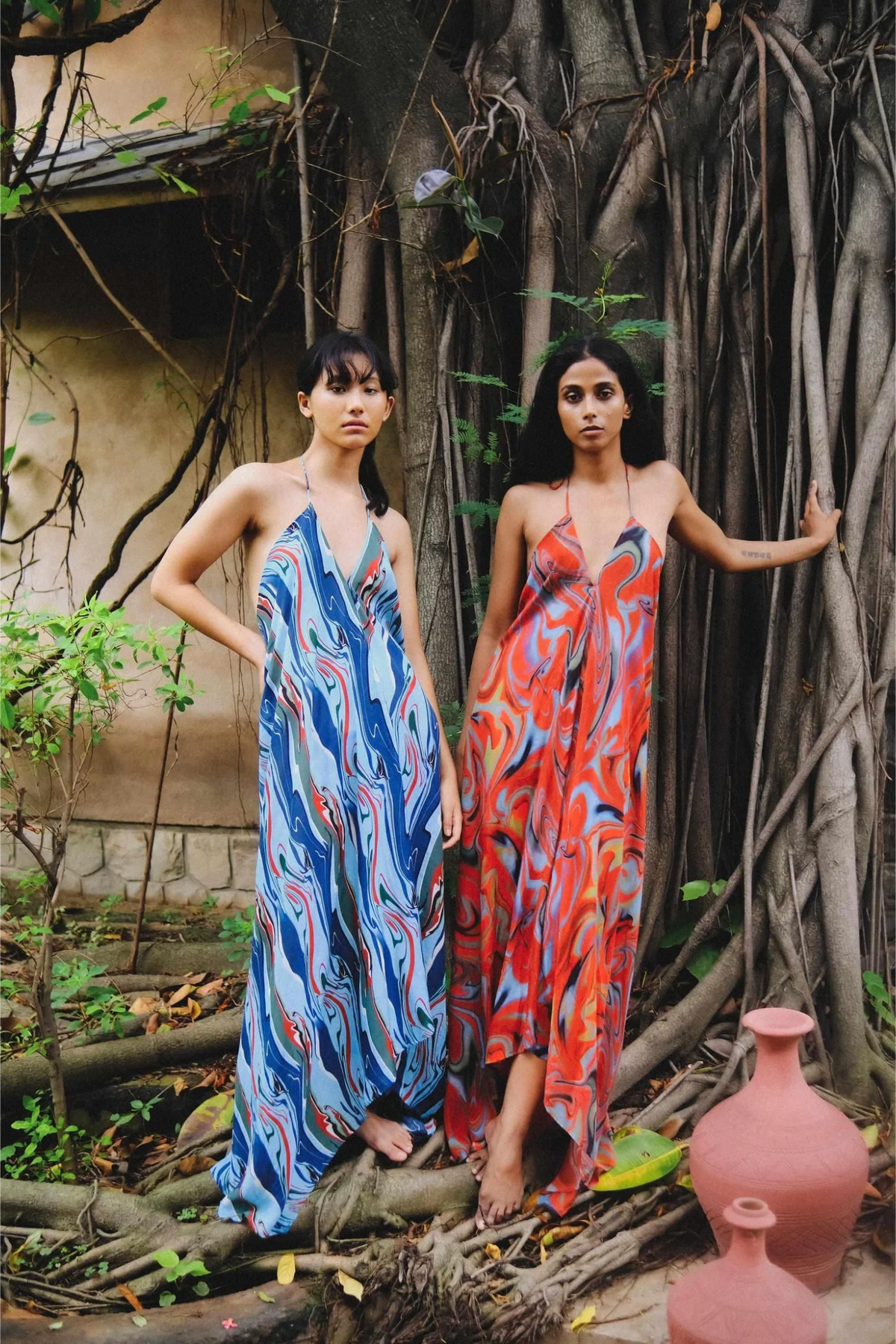 Cayenne Wave Plunge Back Kaftan Dress