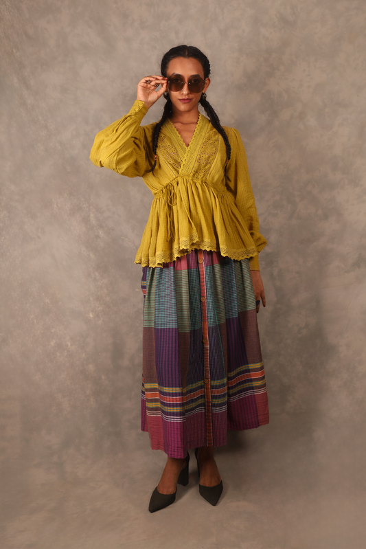 Swirl Top - Golden Rod