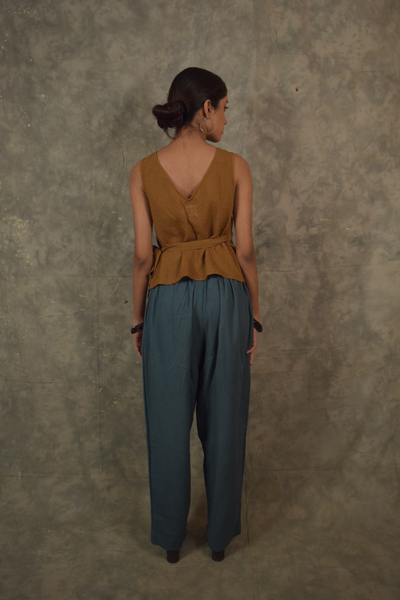 Quiet Knot top - Pine