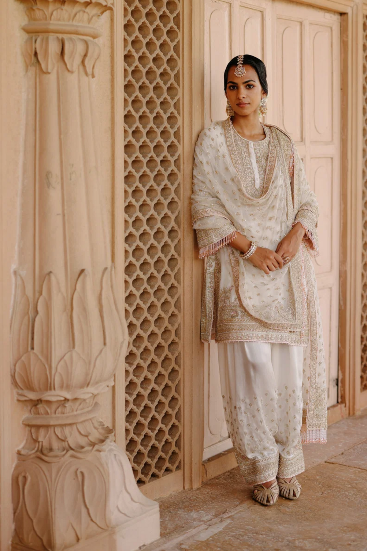 Ansha - Daisy Ivory Short Kurta Set With Salwar & Dupatta