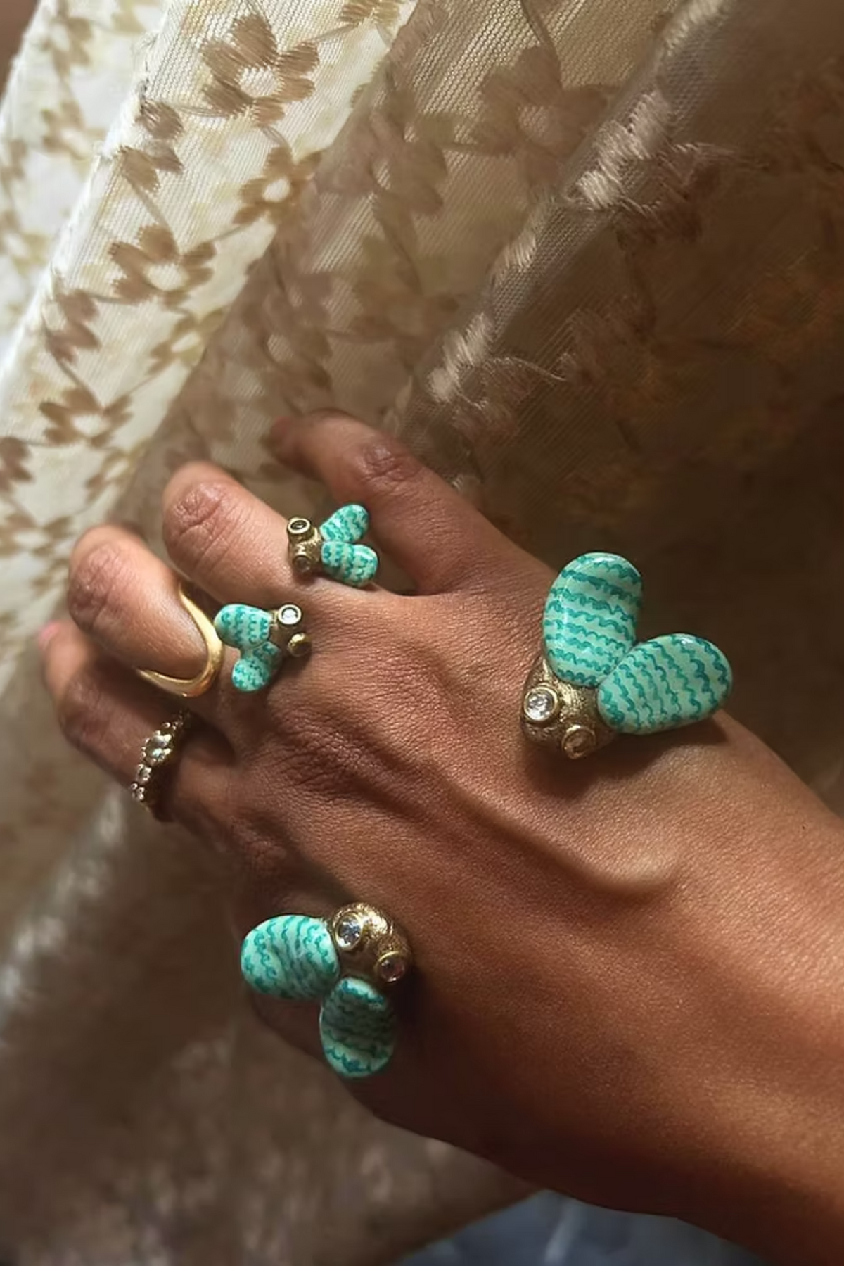 Twin Fly Ring