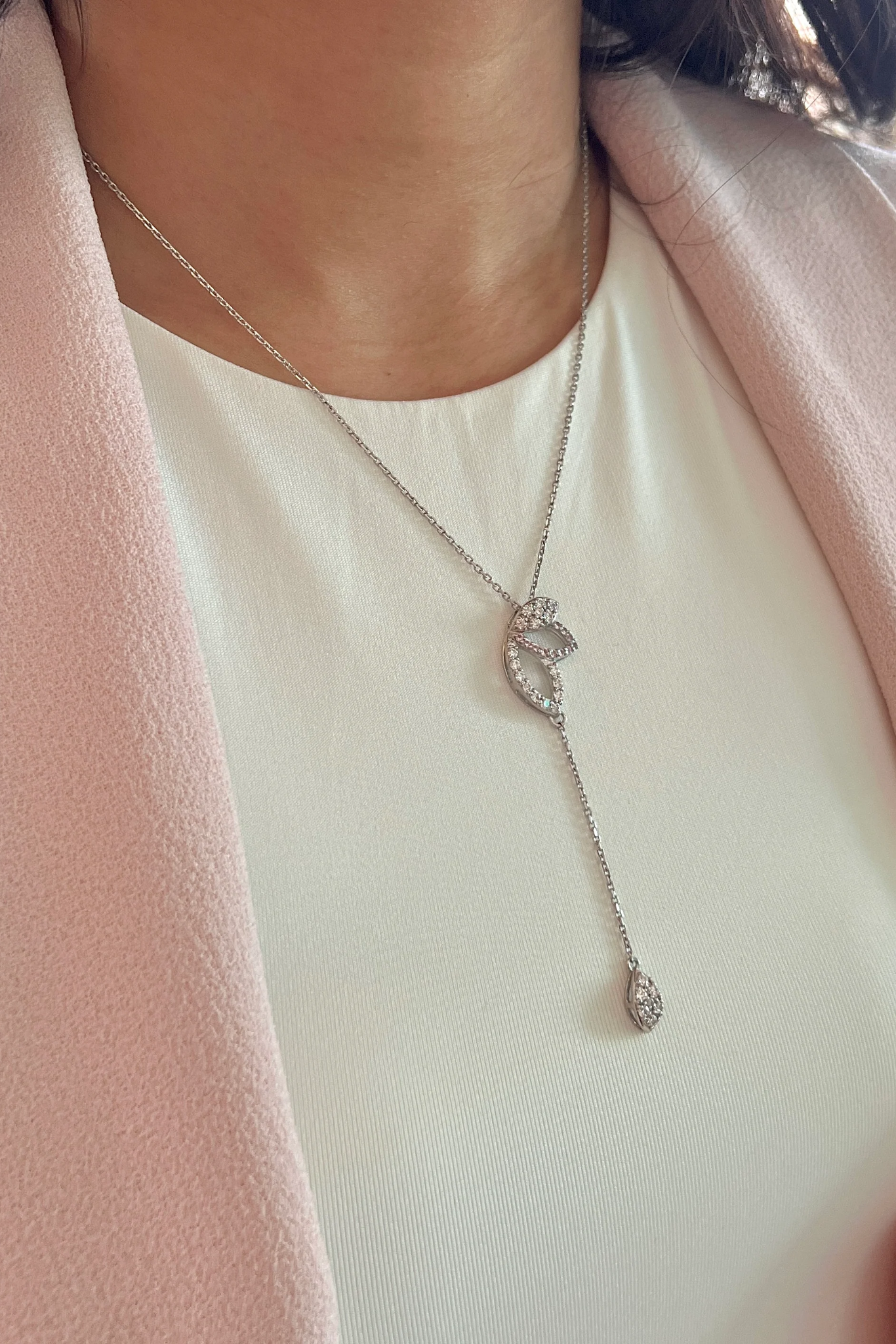 Fiore Lariat Necklace