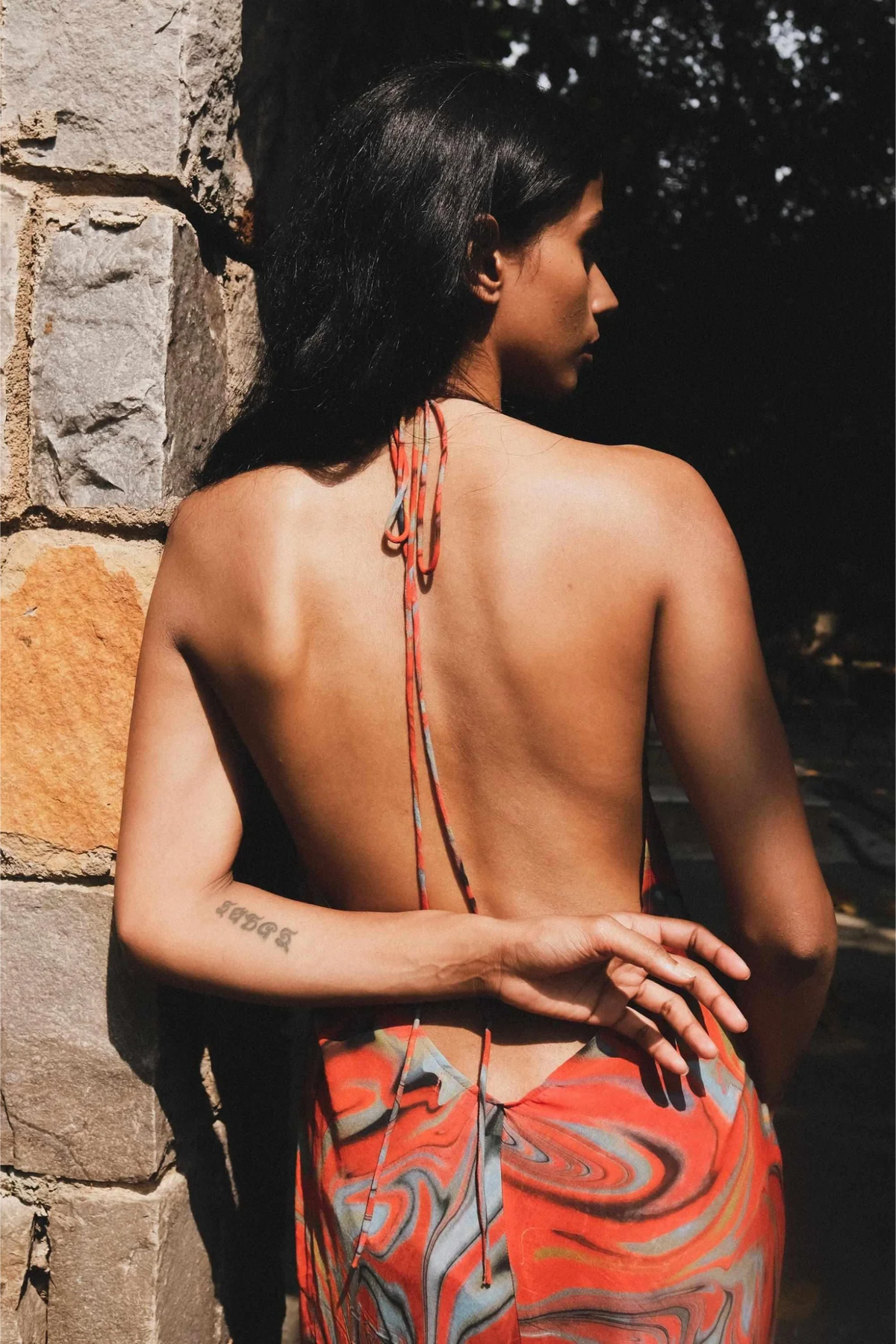 Cayenne Wave Plunge Back Kaftan Dress