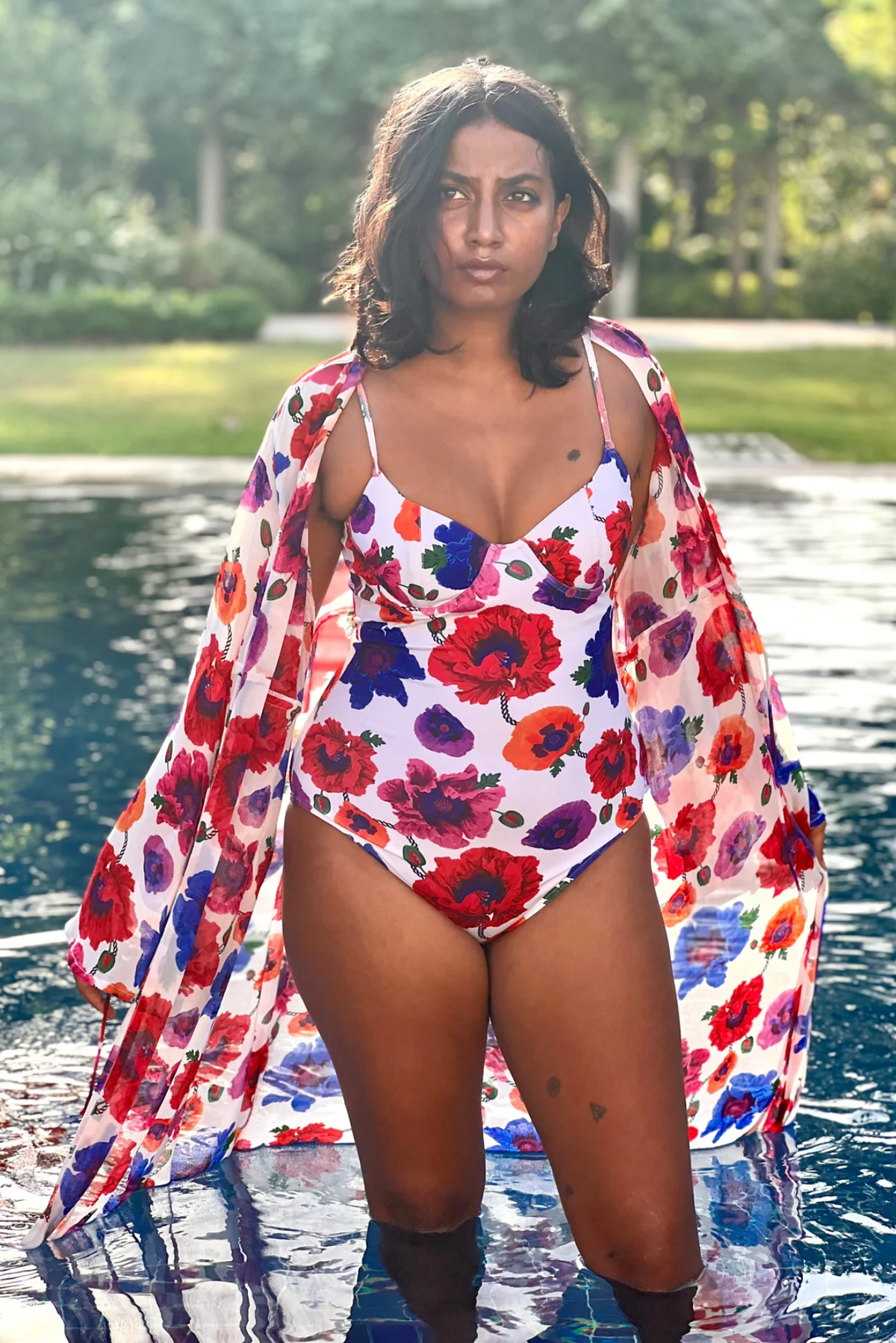 Underwired and Padded One Piece Swimsuit - Poppy White