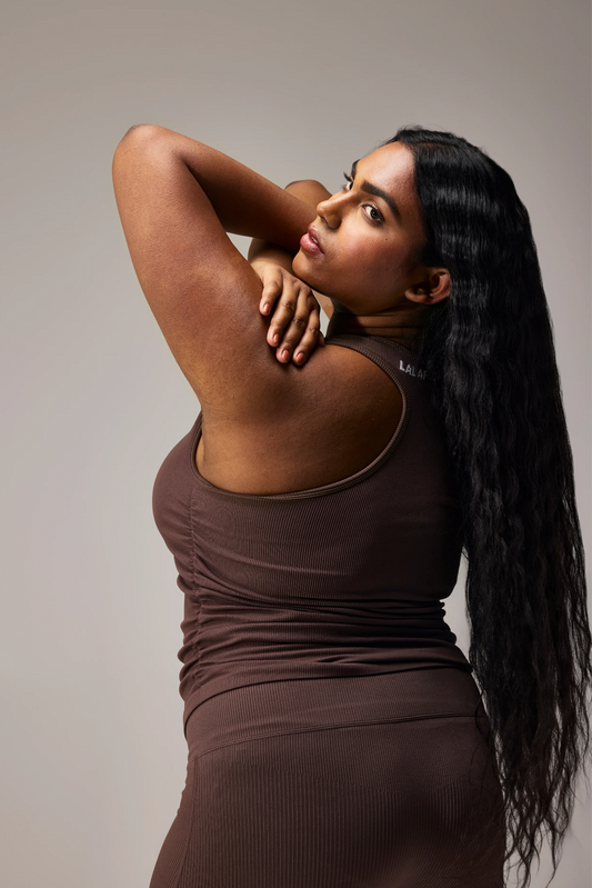 SEAMLESS RACERBACK TOP - COFFEE