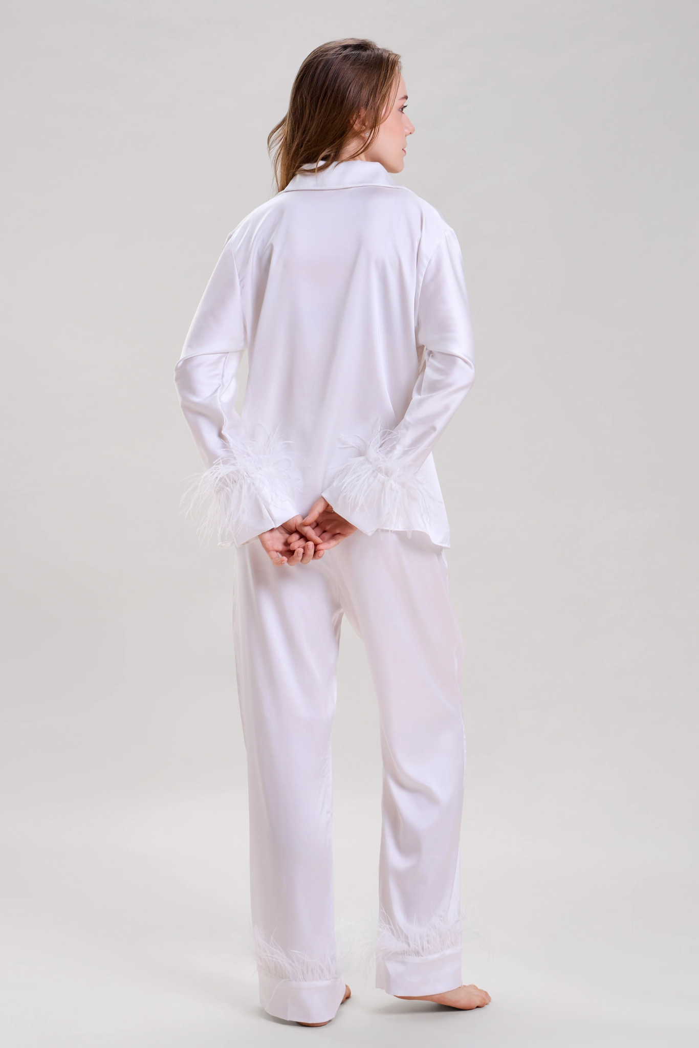 Pearl White Feather Nightsuit