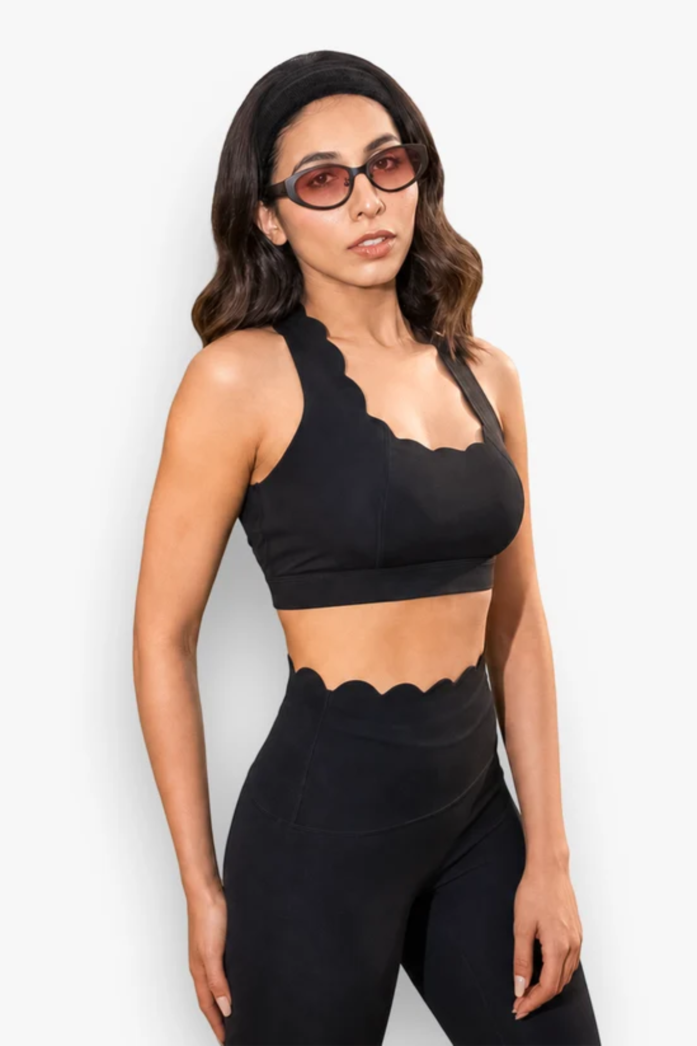 The Scallop Legging in Moon Black