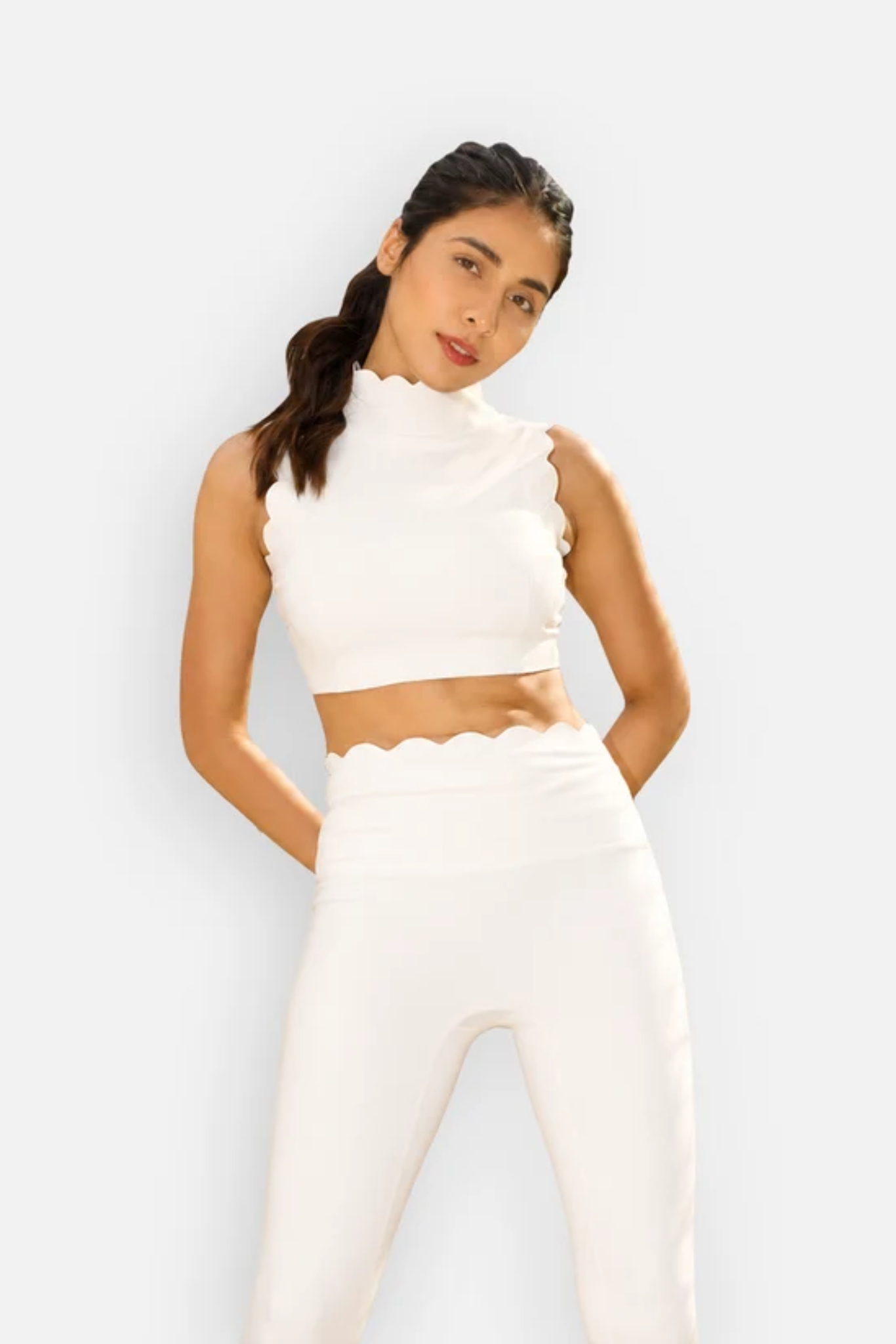 The Scallop Legging in White