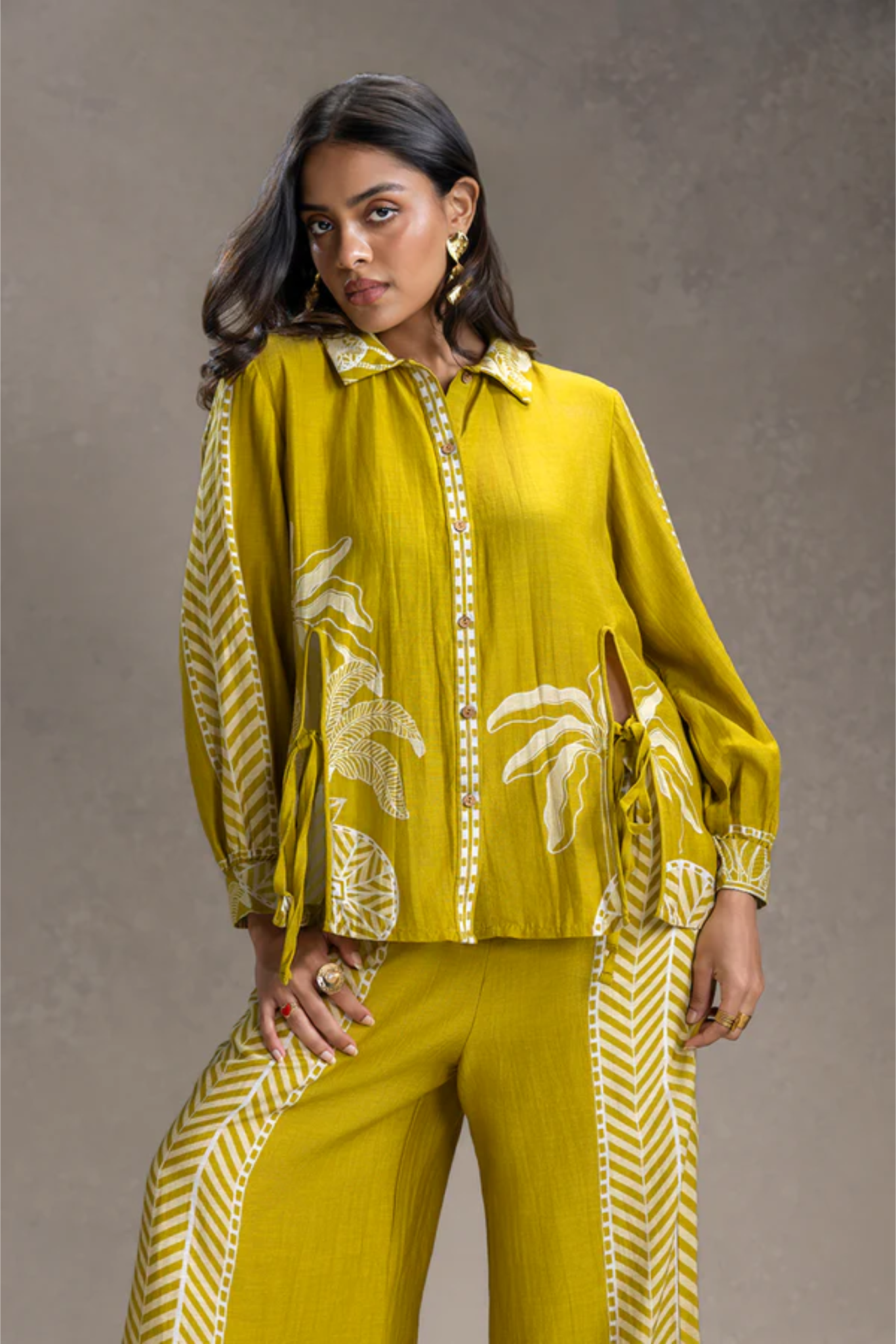 Kyomi Printed Slit-Detail Shirt and Pants