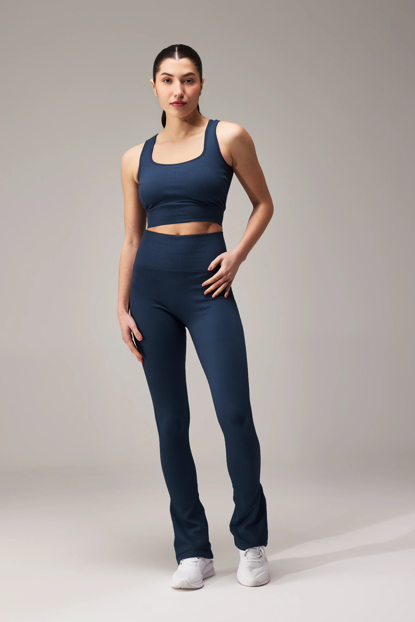 SEAMLESS FLARE PANTS - NAVY BLUE