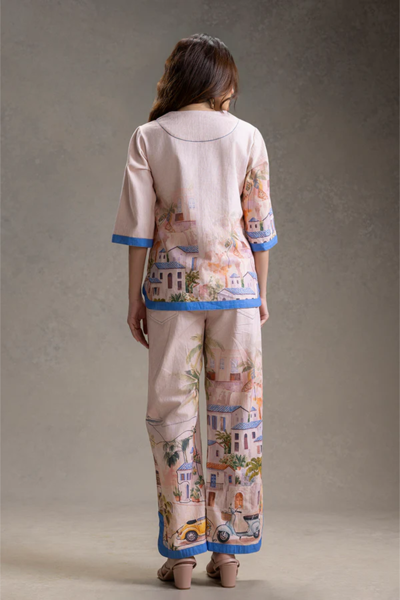 Reviera Printed Neck-Detail Top and Pants