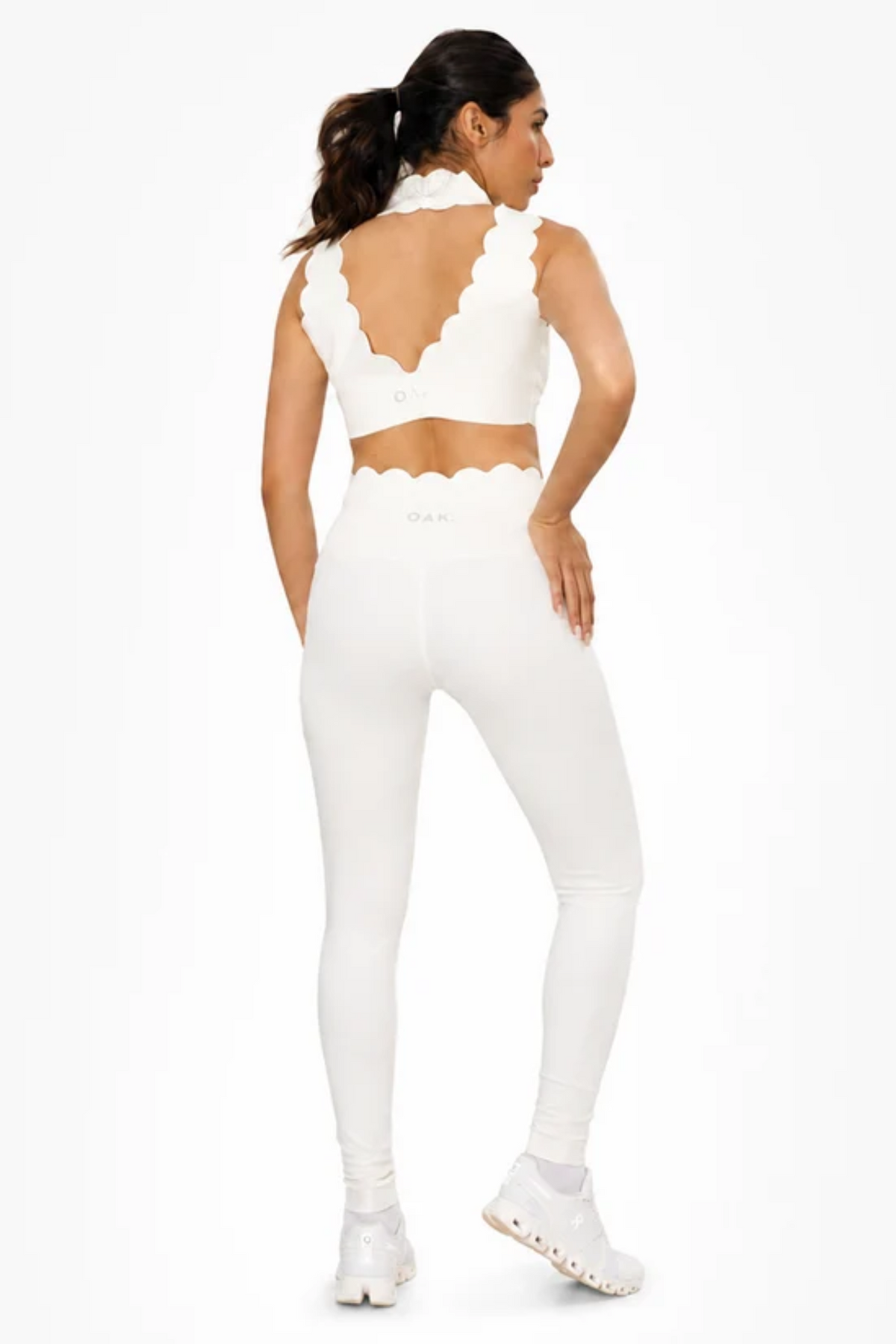 The Scallop Legging in White