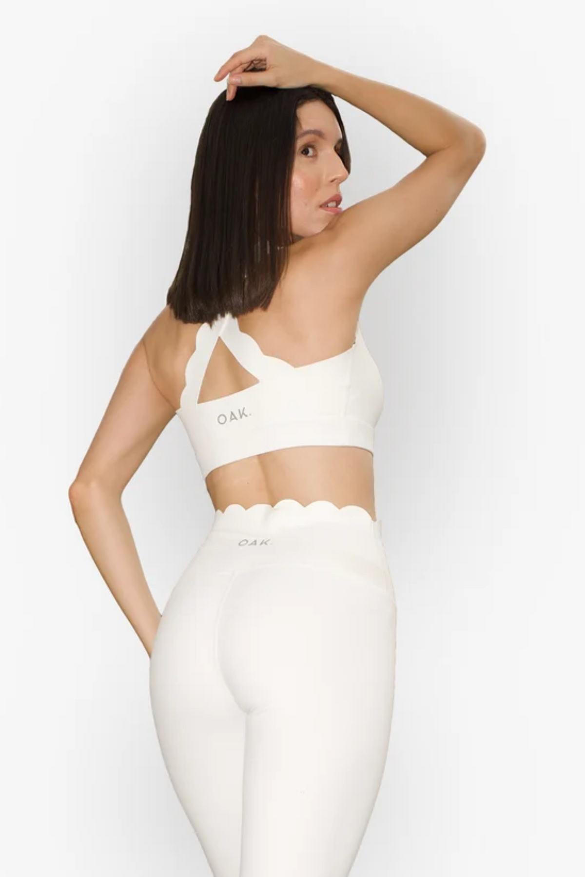 The Signature Scallop Set in White