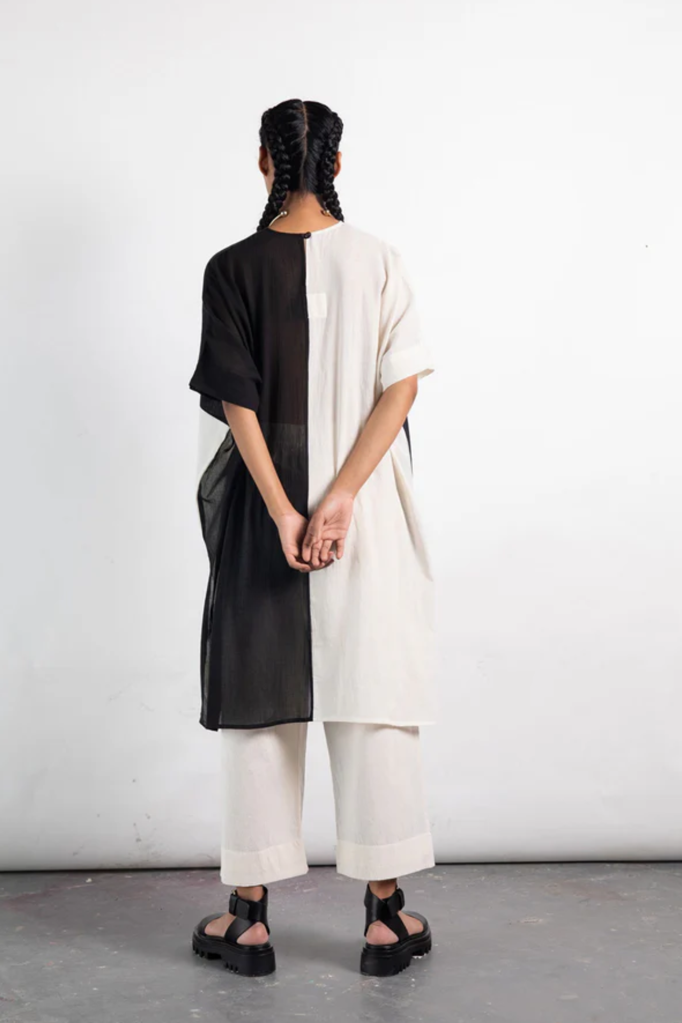 Duality Kaaftan Kurta
