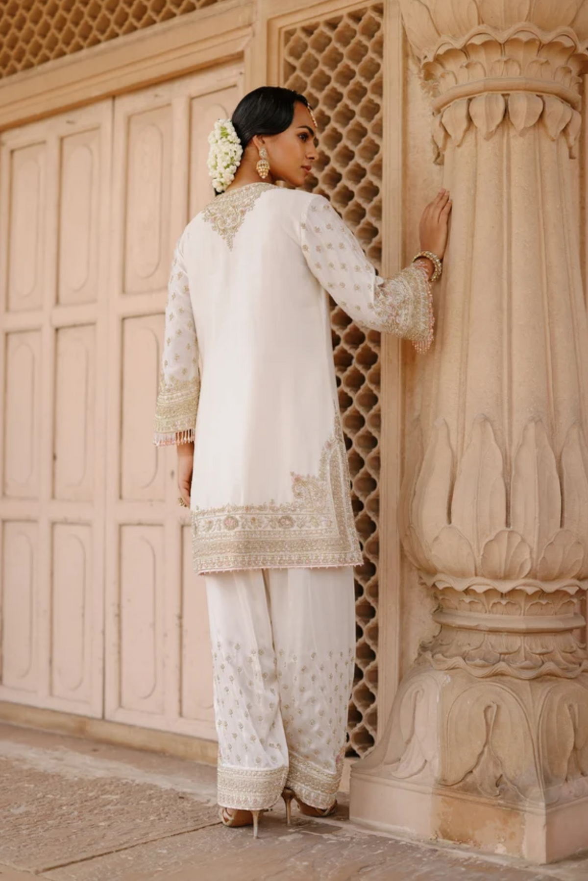 Ansha - Daisy Ivory Short Kurta Set With Salwar & Dupatta