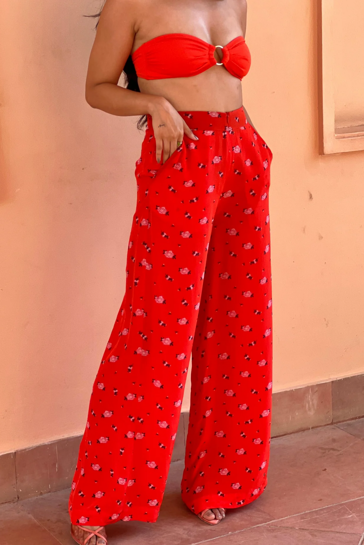 Trousers with Pockets - Carnations
