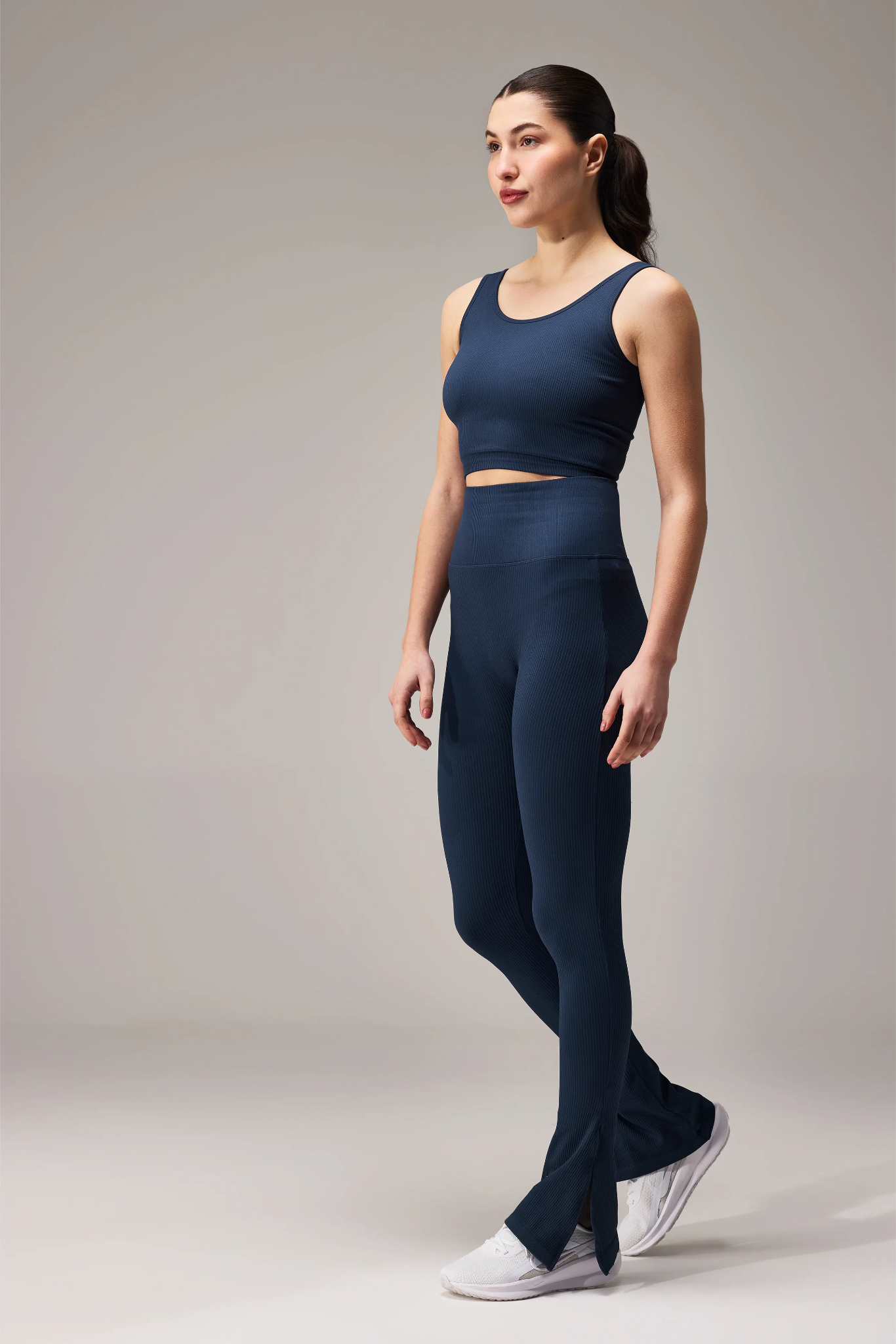 SEAMLESS FLARE PANTS WITH SLIT - NAVY BLUE