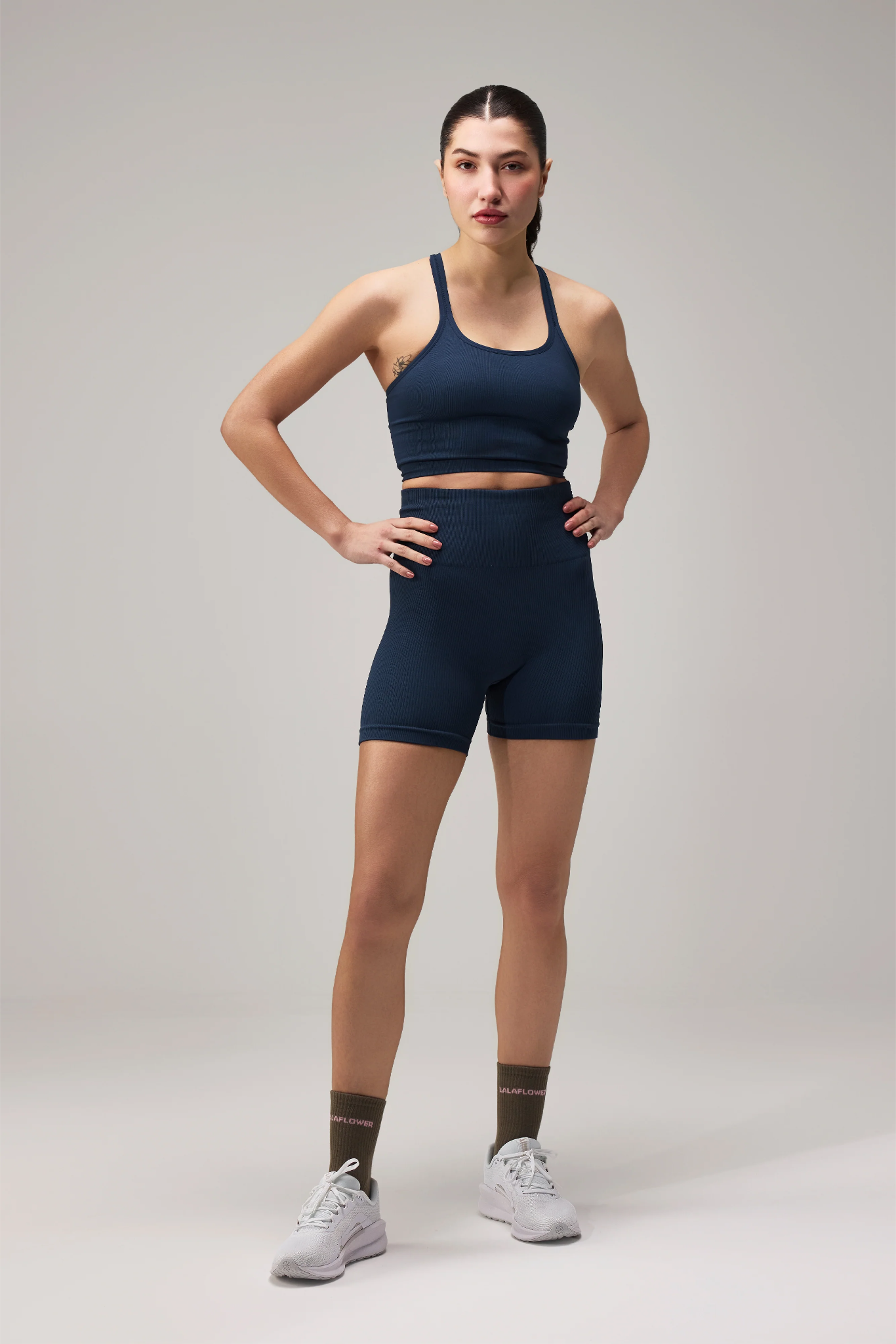 SEAMLESS BIKER SHORTS - NAVY BLUE