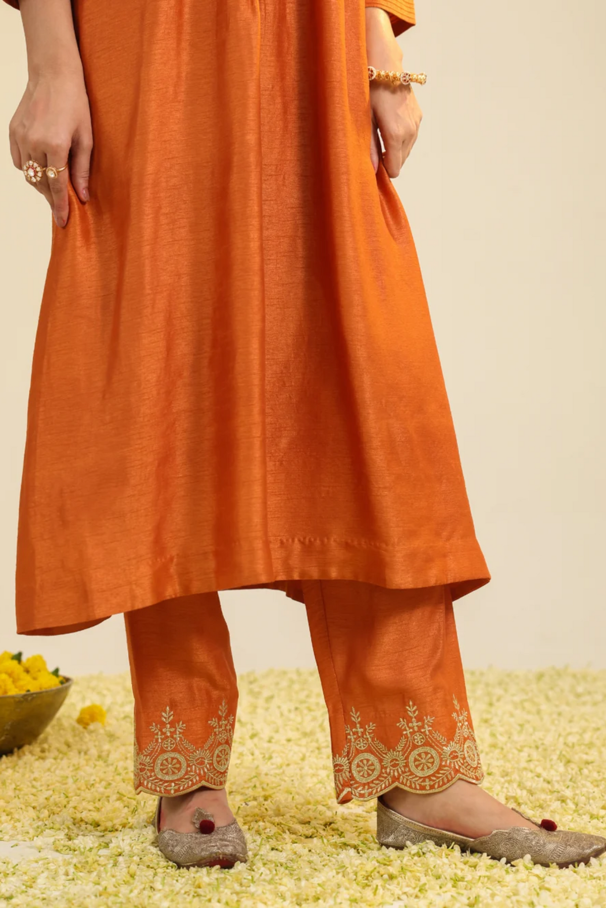 Rust Gumaan Kurta Set