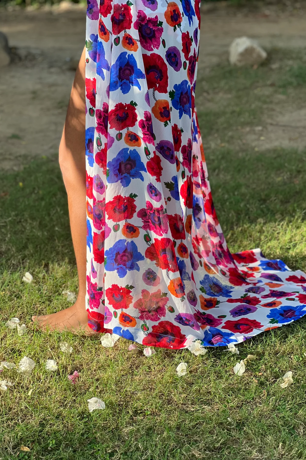 Kaftan with Drawstring Waist - Poppy White