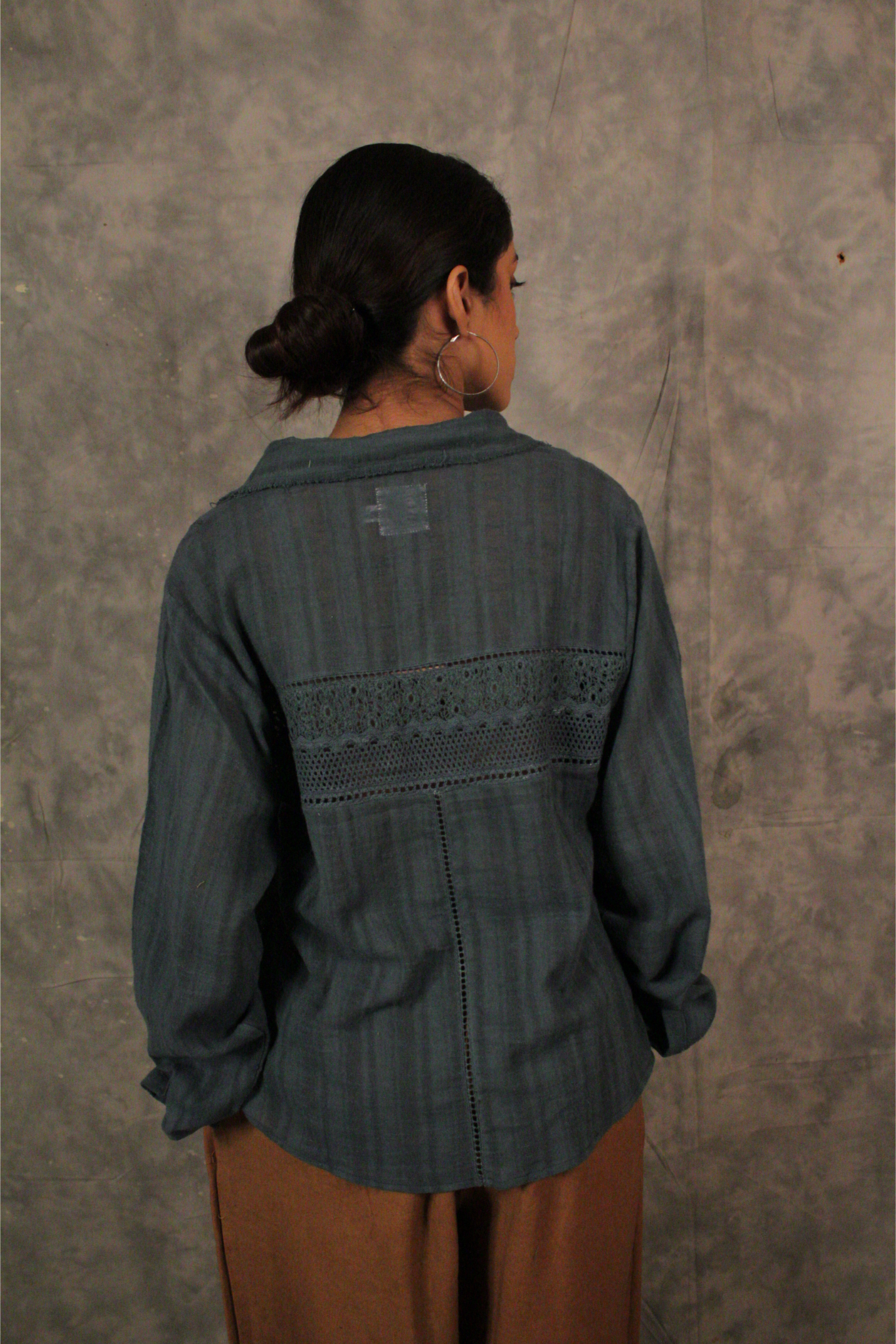 Aakar Shirt - Lapiz