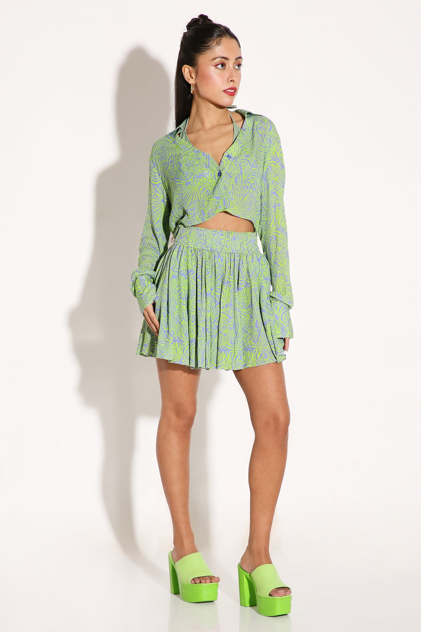 Crop It Like It's Hot - Crop Shirt - Leafy Lagoon