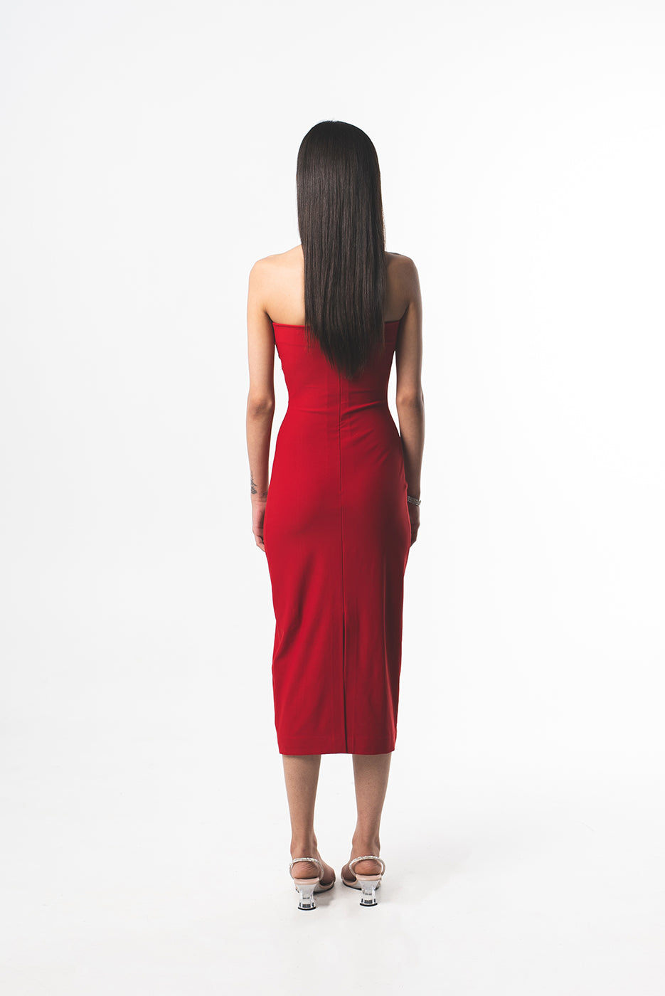 STRAPLESS SCARLET MIDI DRESS