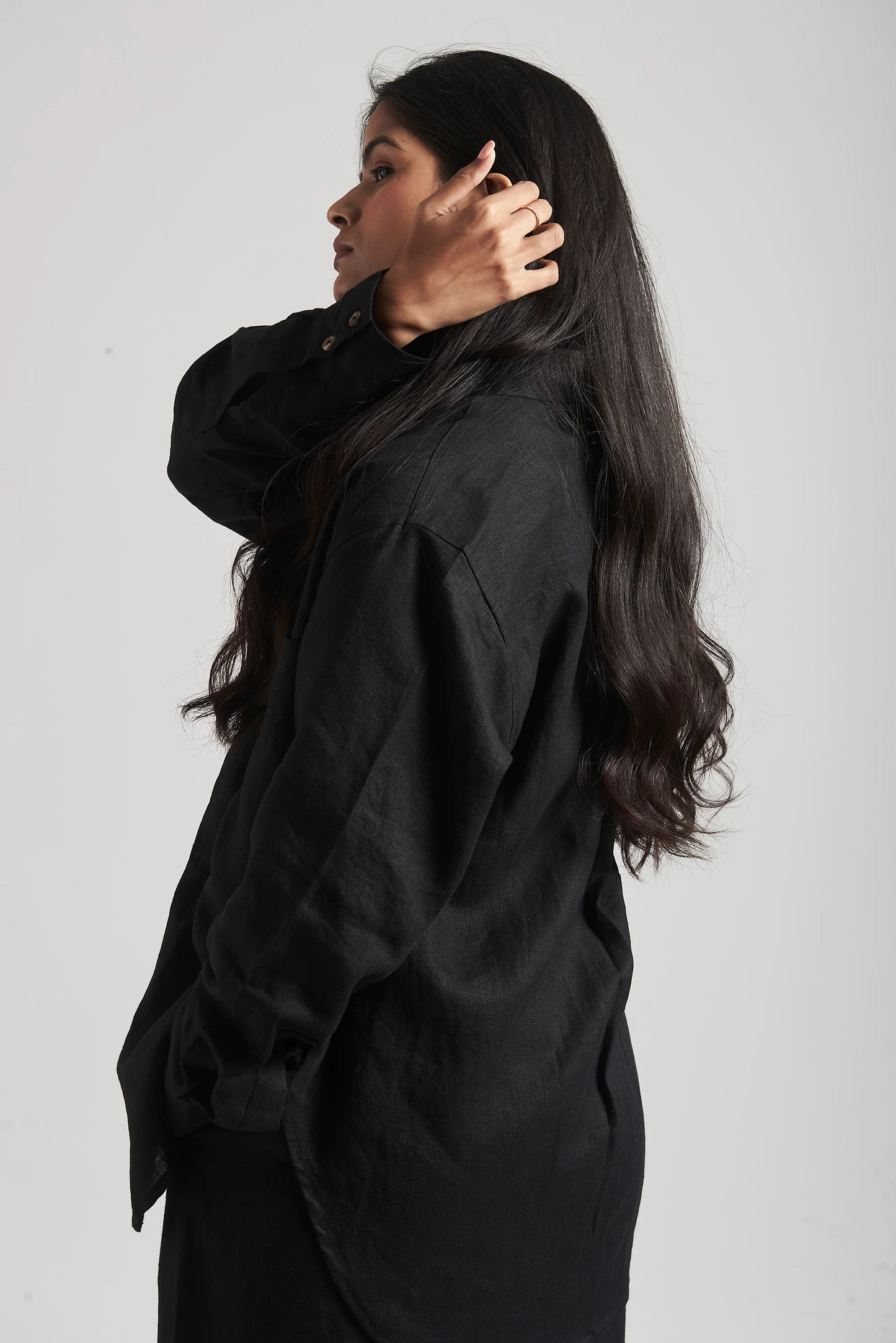 Kohl Linen Oversized Pocket Shirt