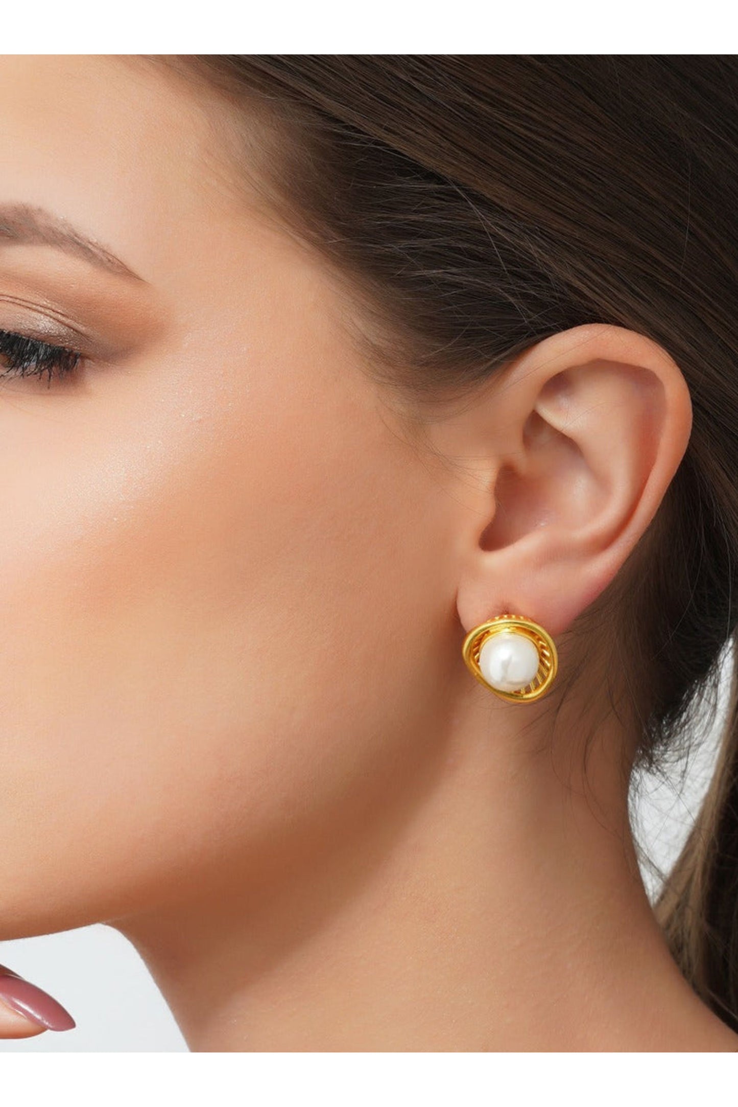 Pearl Zoned Stud Earrings
