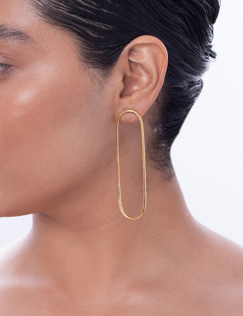 Sleek Oval Hoops