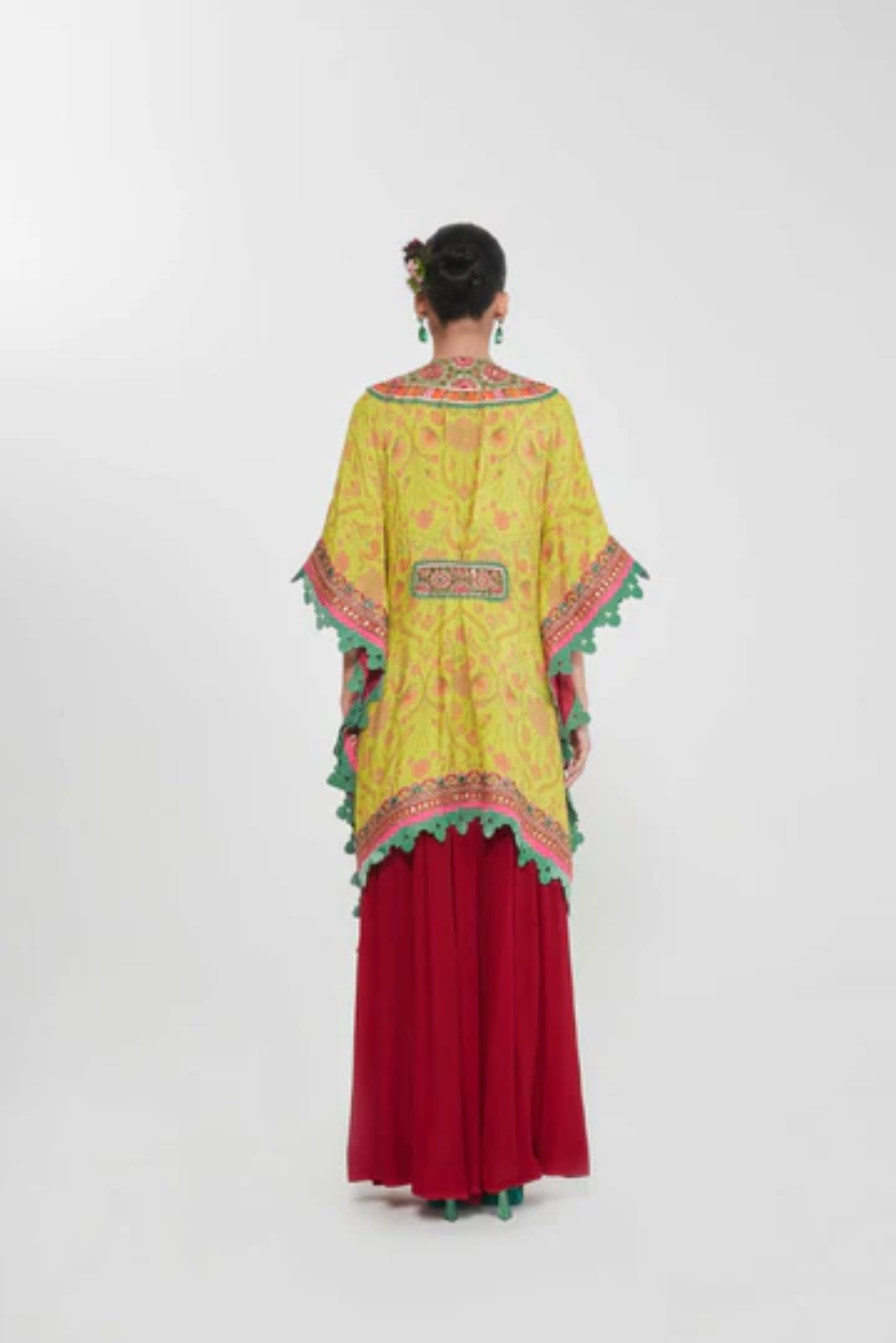 Gulzar Kaftan Set