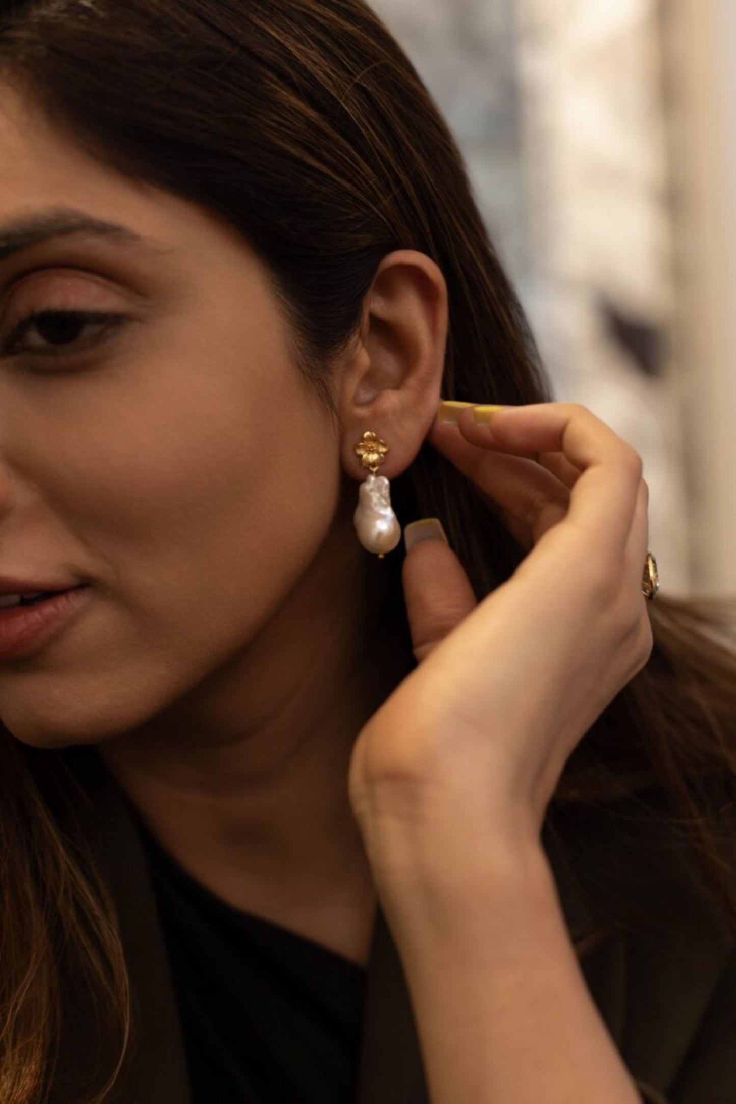 Baroque Earrings - White Pearl