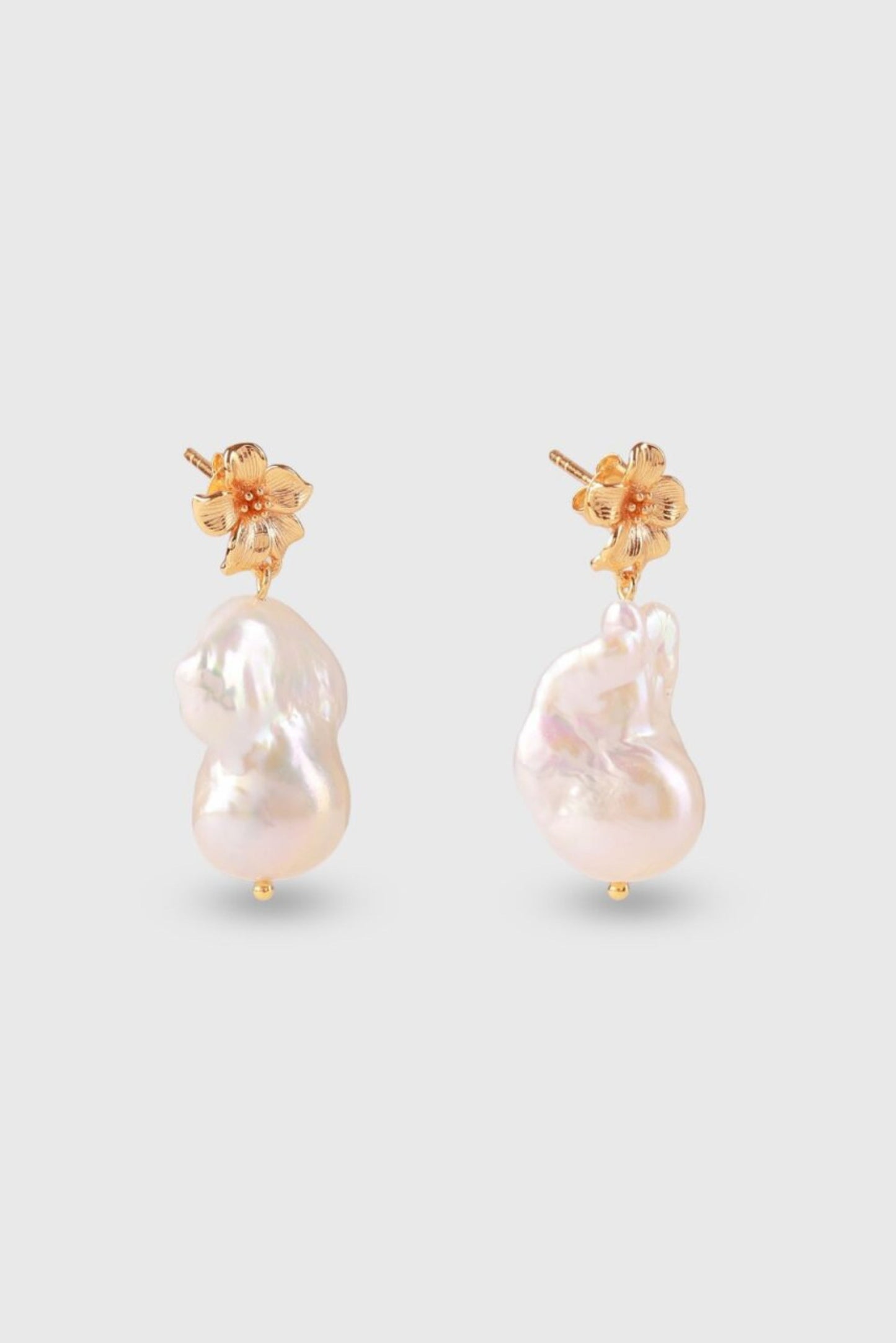 Baroque Earrings - White Pearl