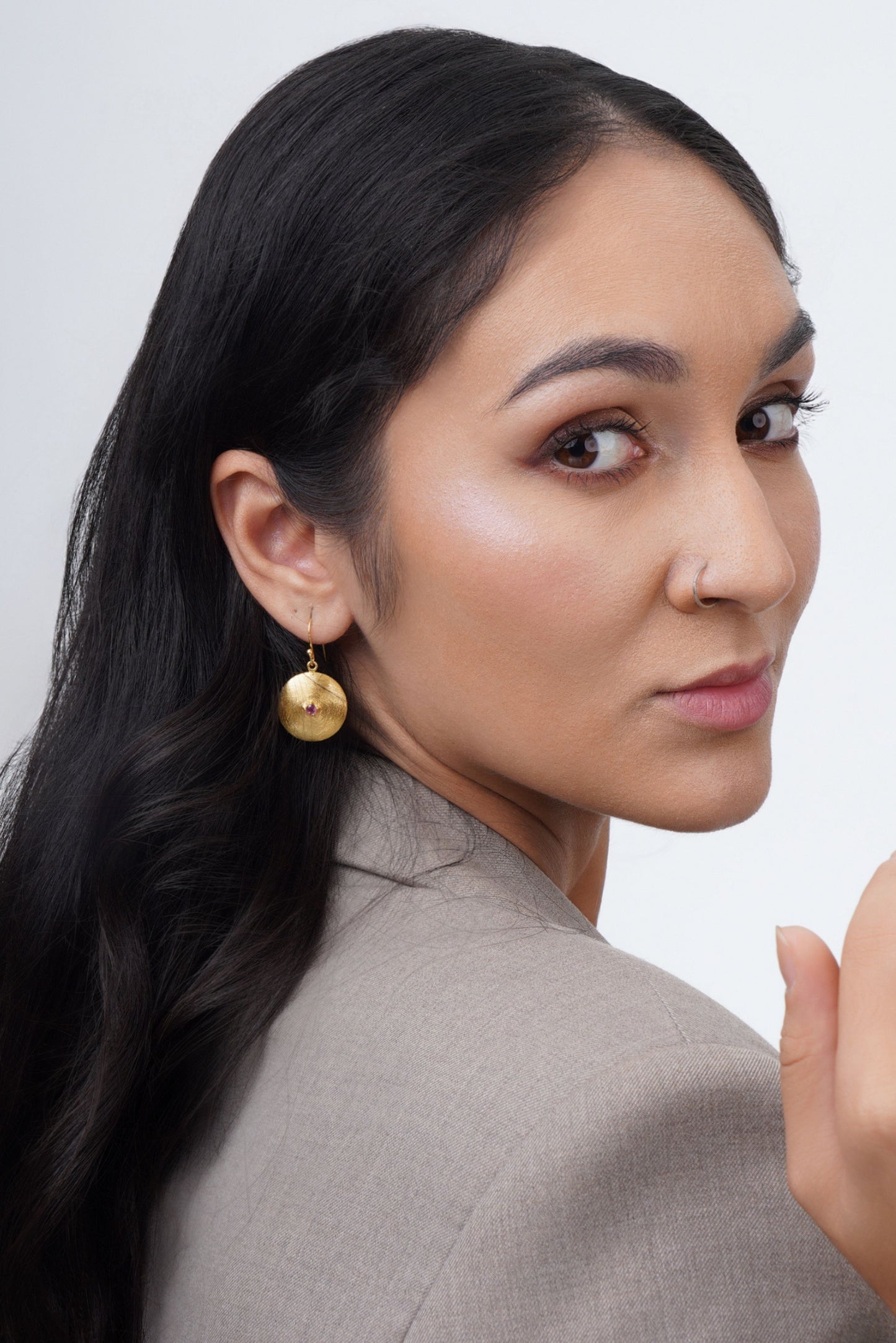 Mesmer Earrings - Garnet
